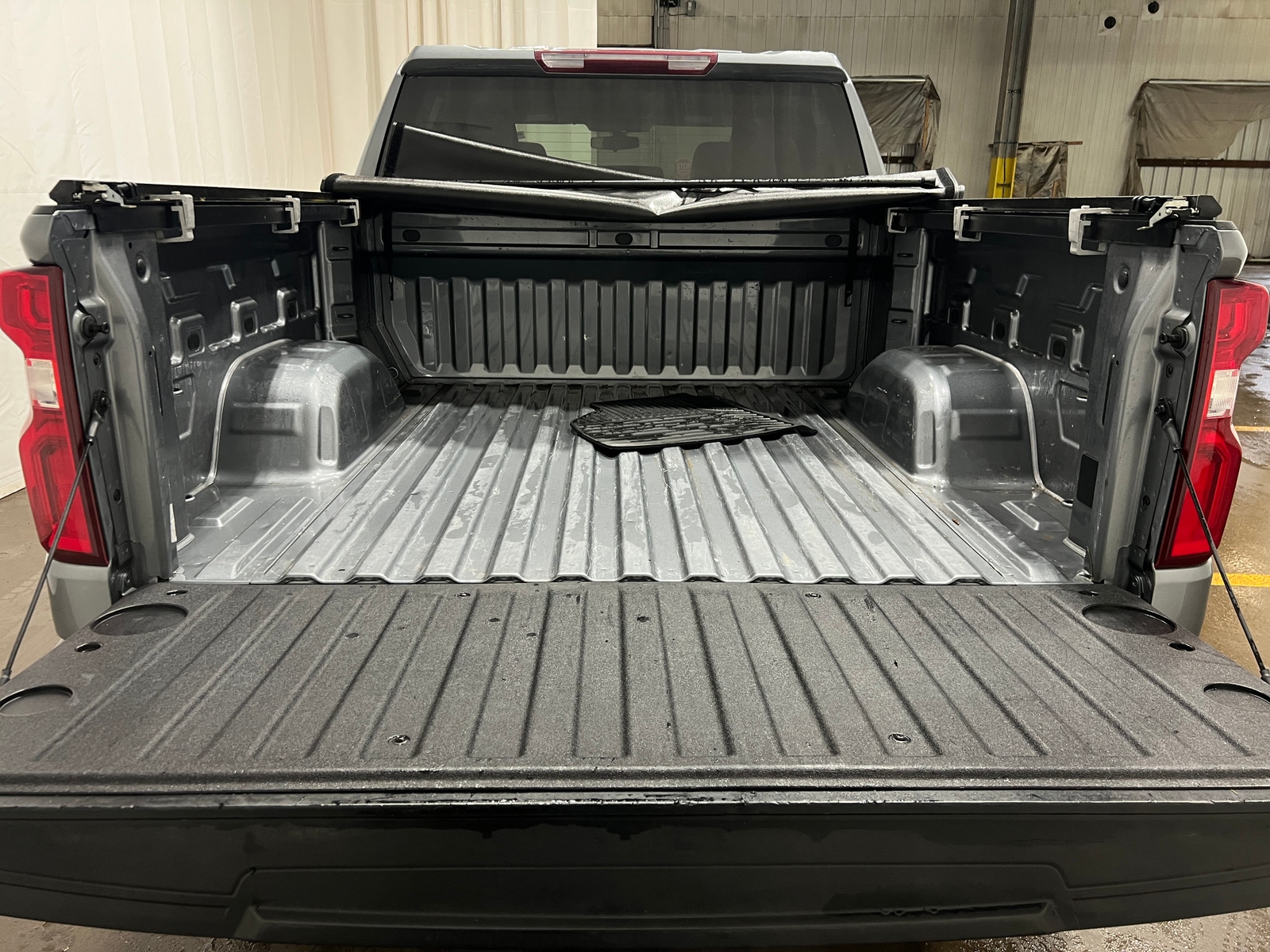 Thumbnail: 2021 Chevrolet Silverado 1500 - 7