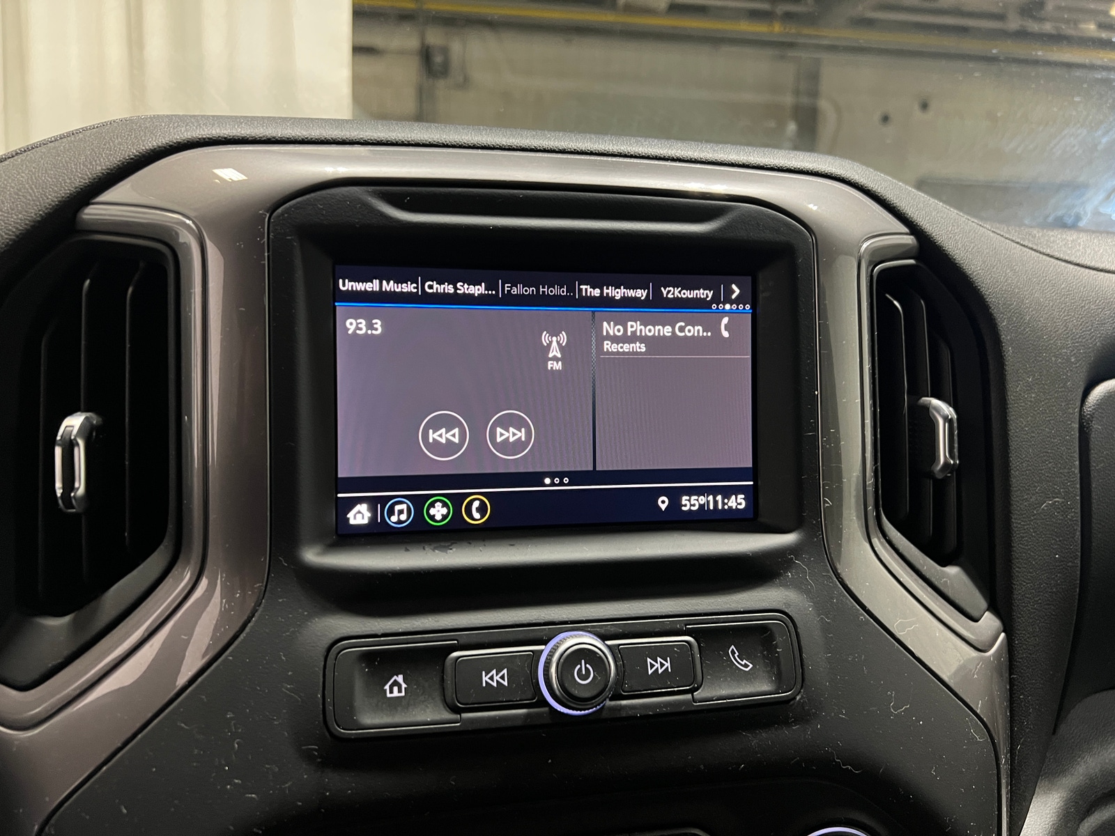 Thumbnail: 2021 Chevrolet Silverado 1500 - 4