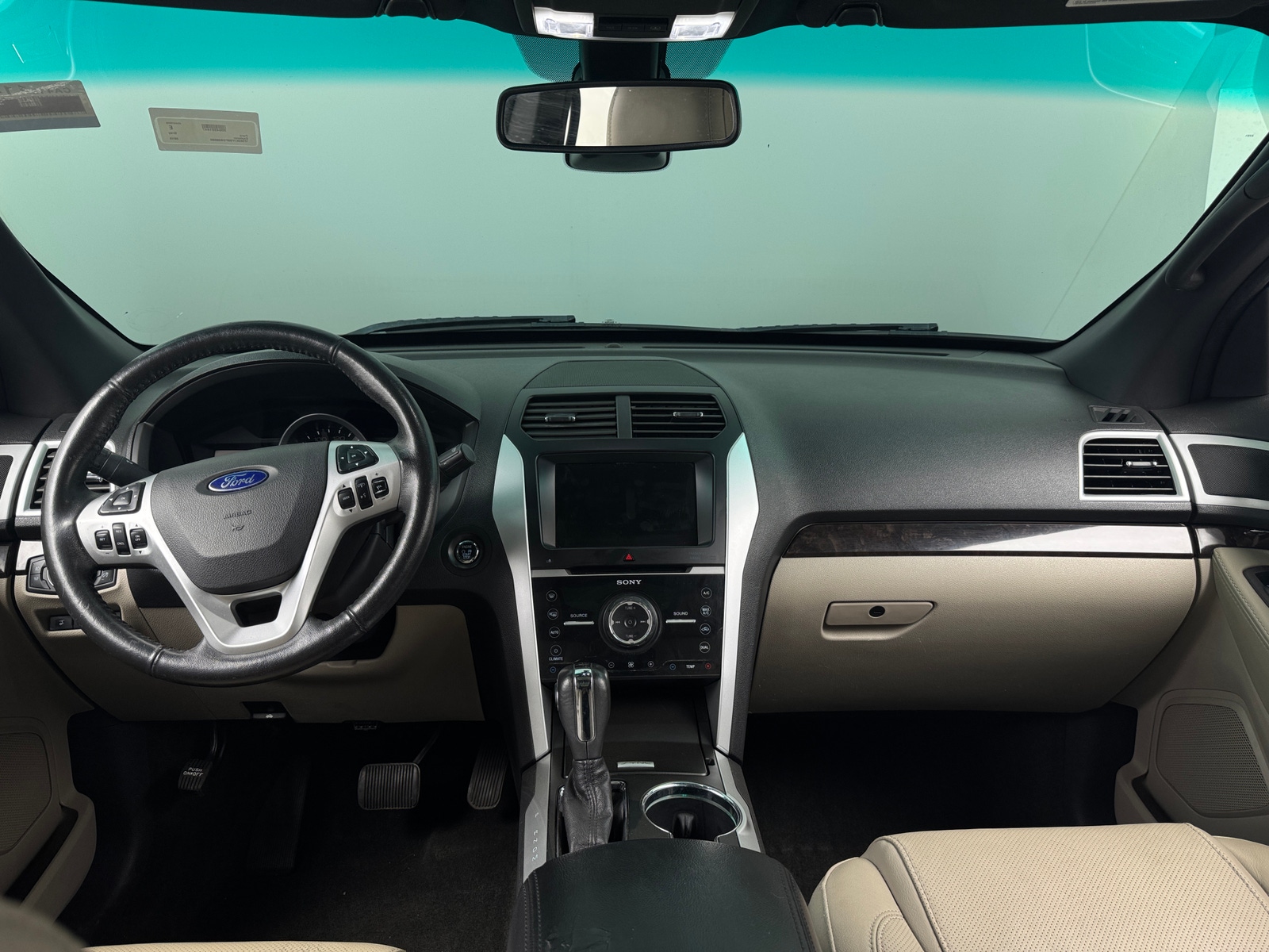 Thumbnail: 2015 Ford Explorer - 2