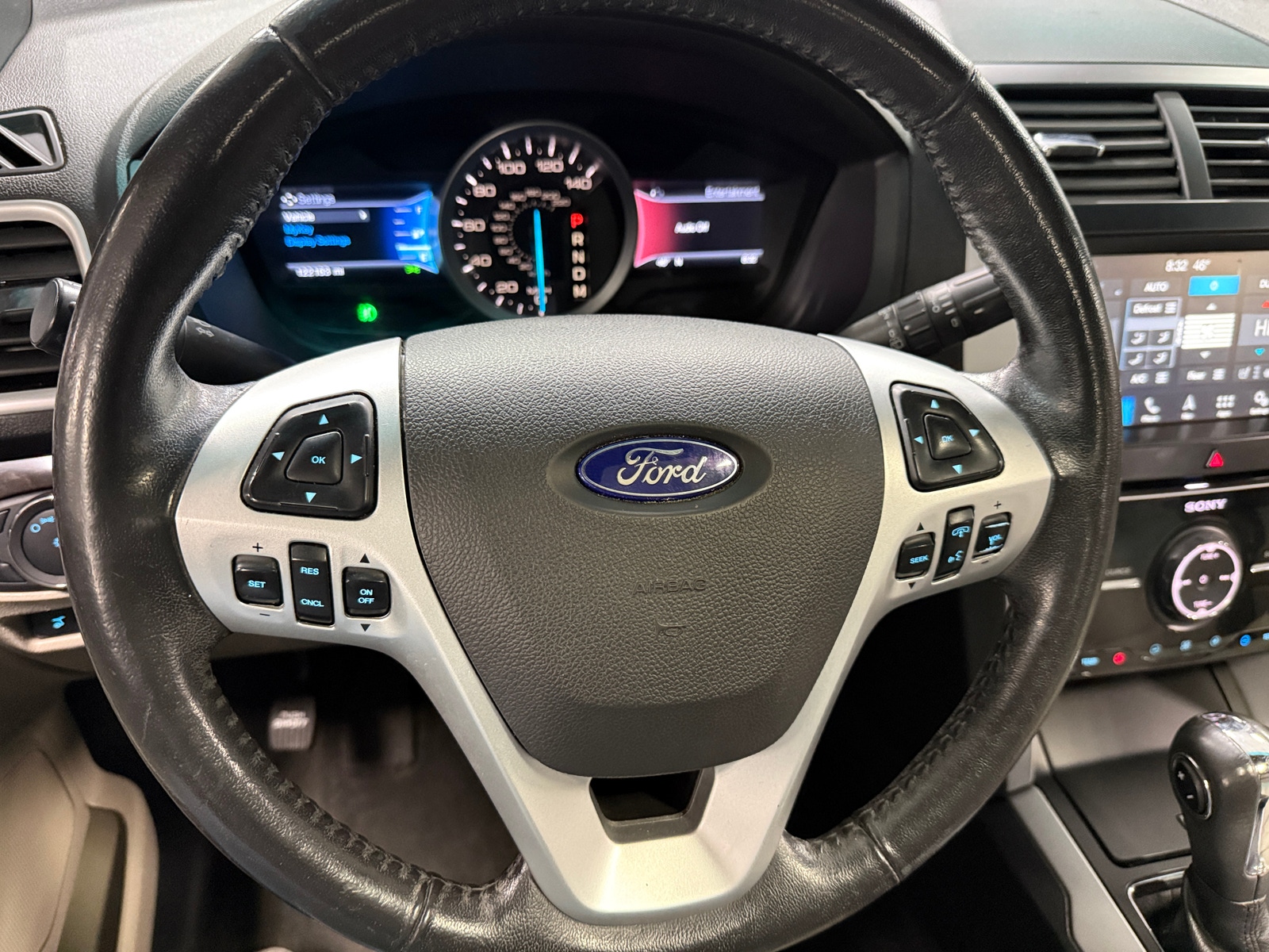 Thumbnail: 2015 Ford Explorer - 4