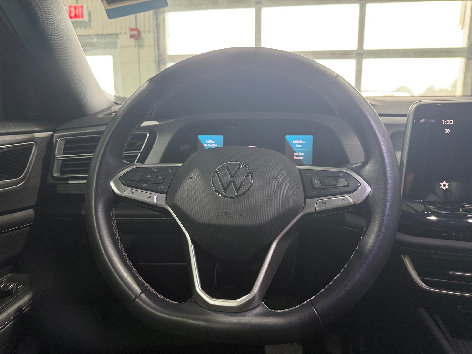 Thumbnail: 2025 Volkswagen Atlas - 4