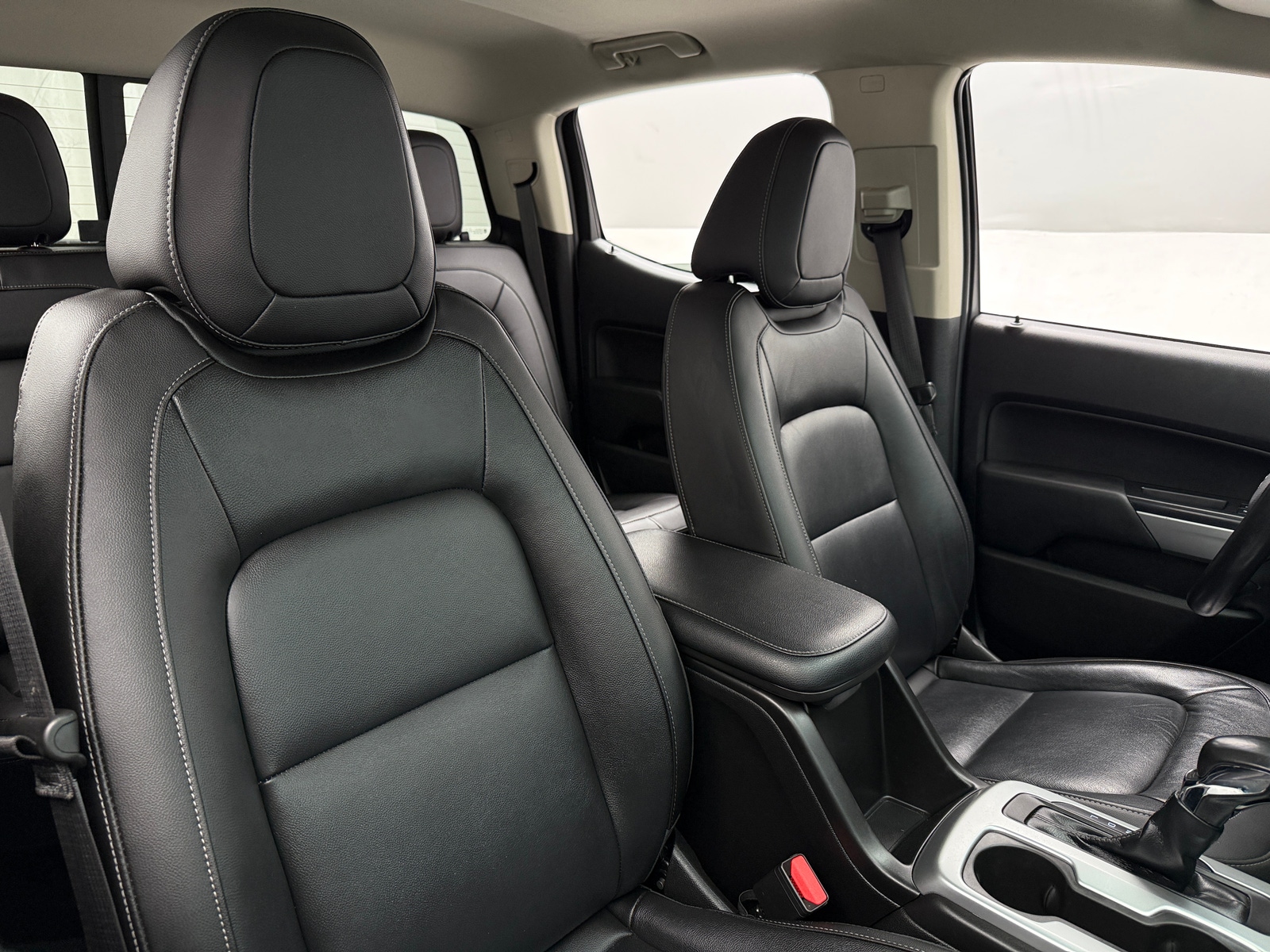 Thumbnail: 2022 Chevrolet Colorado - 2