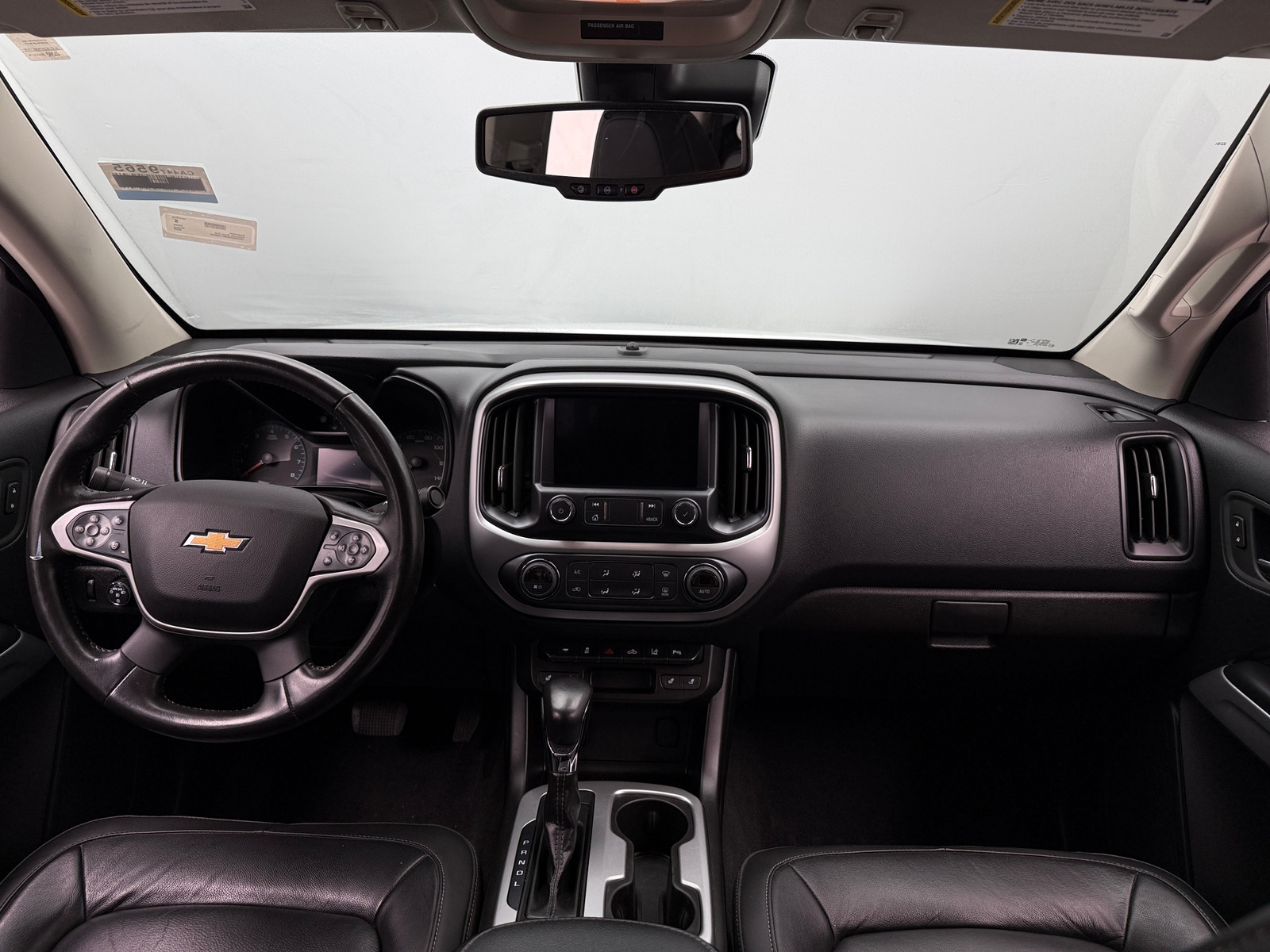 Thumbnail: 2022 Chevrolet Colorado - 3