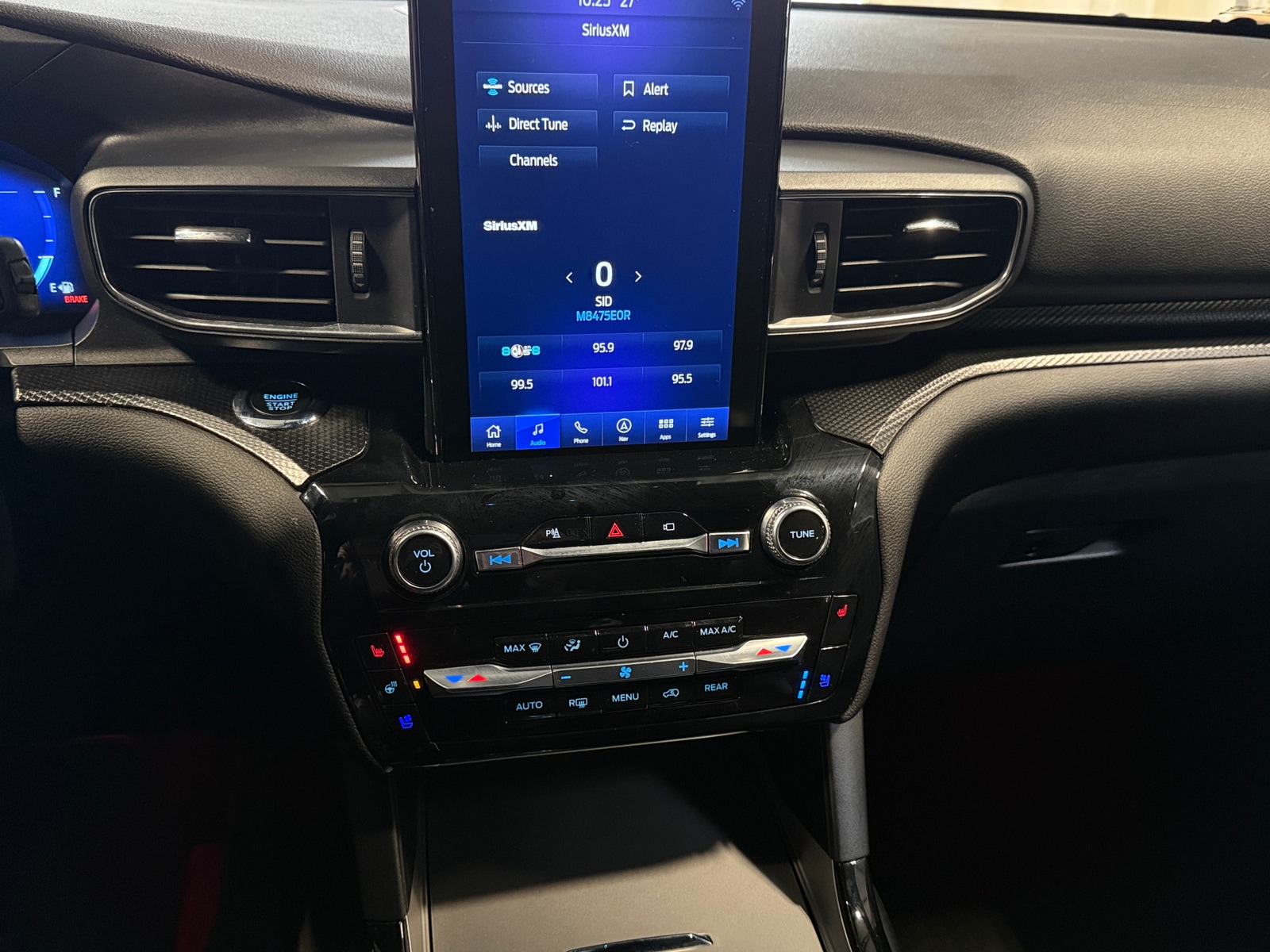 Thumbnail: 2022 Ford Explorer - 3