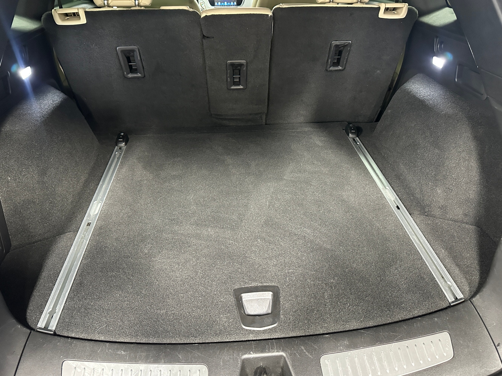 Thumbnail: 2017 Cadillac XT5 - 6