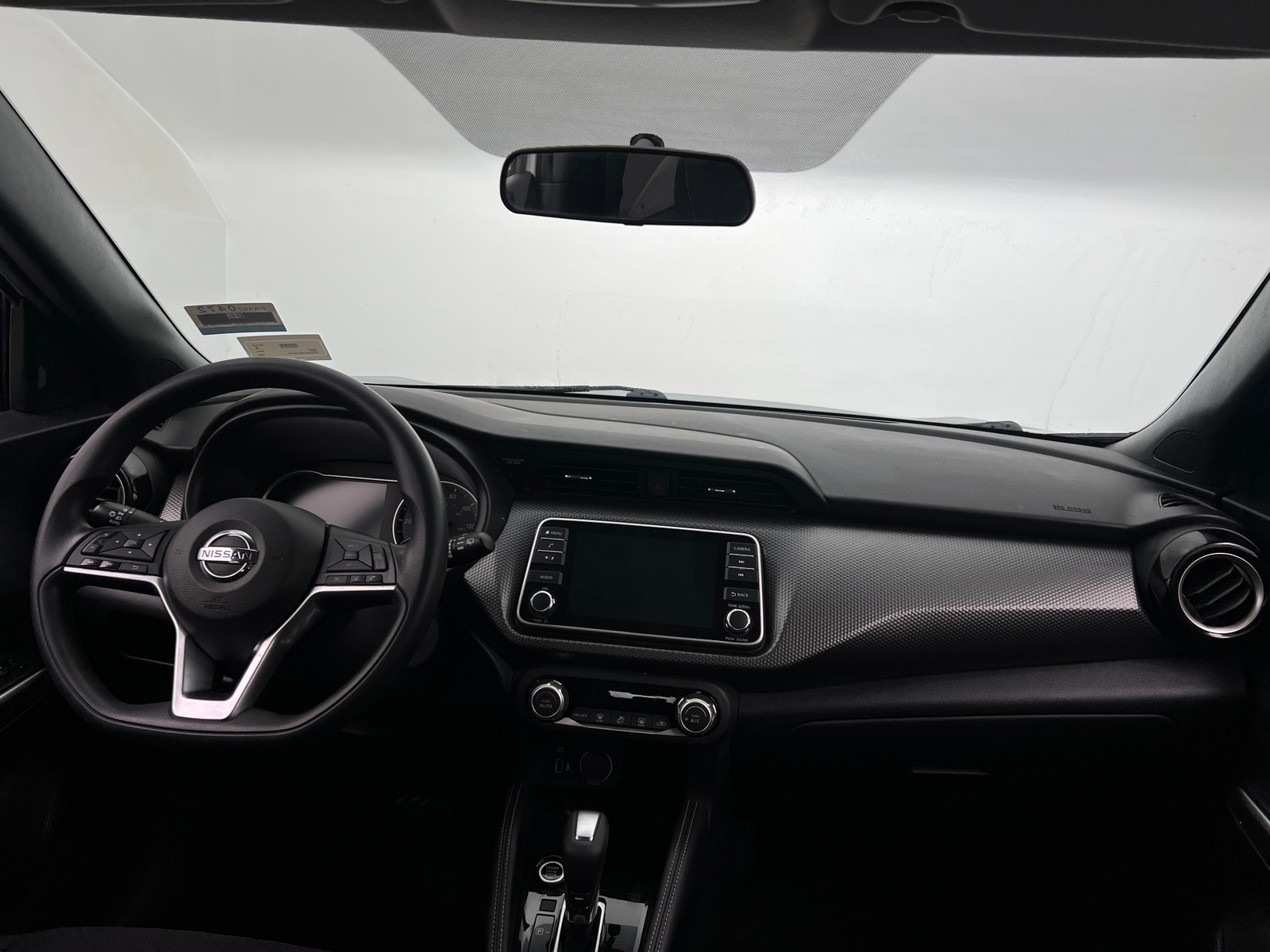 Thumbnail: 2019 Nissan Kicks - 3