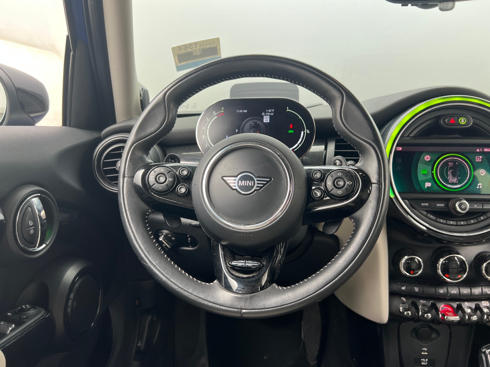 Thumbnail: 2021 MINI Cooper Hardtop - 4