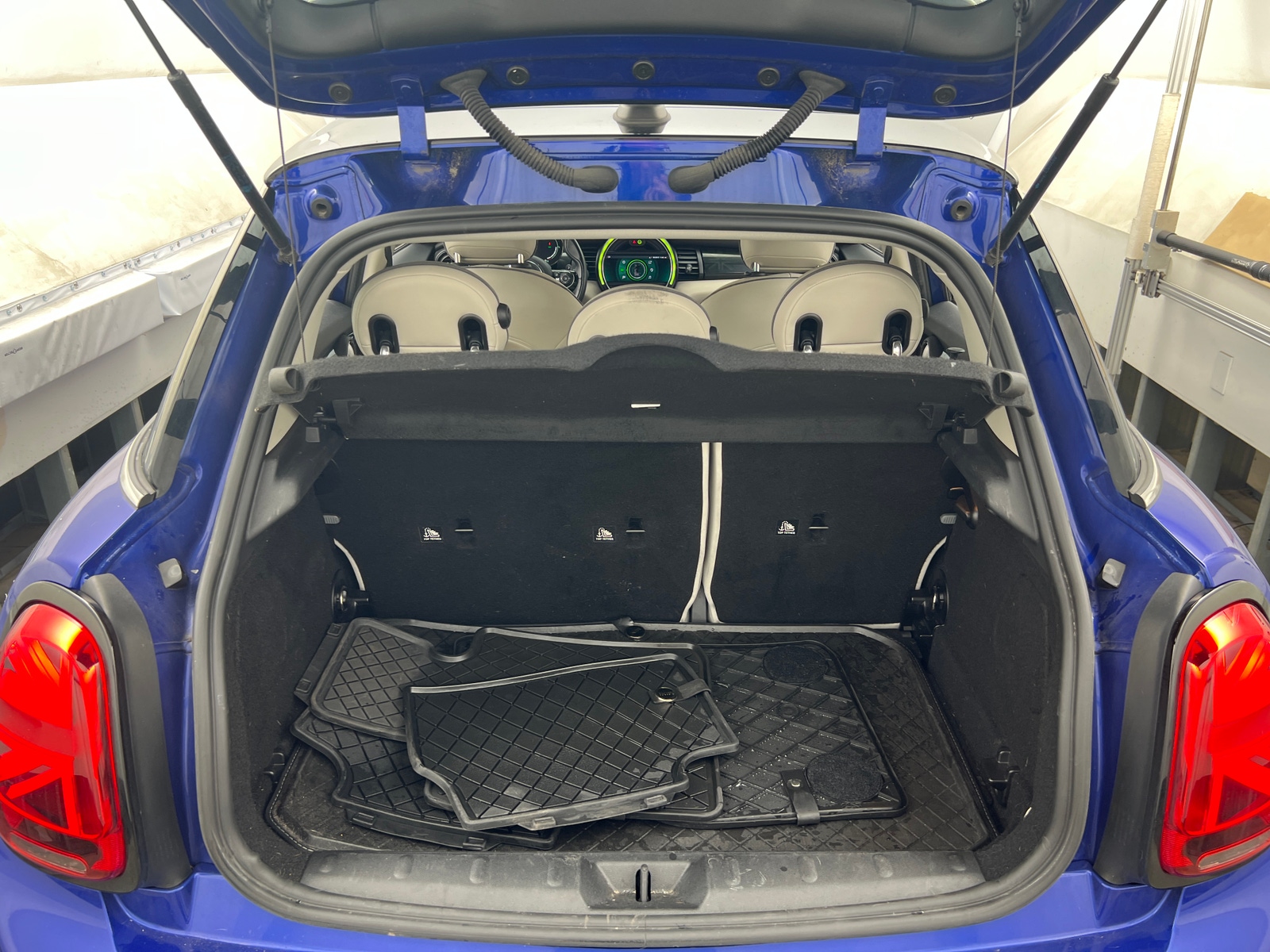 Thumbnail: 2021 MINI Cooper Hardtop - 6