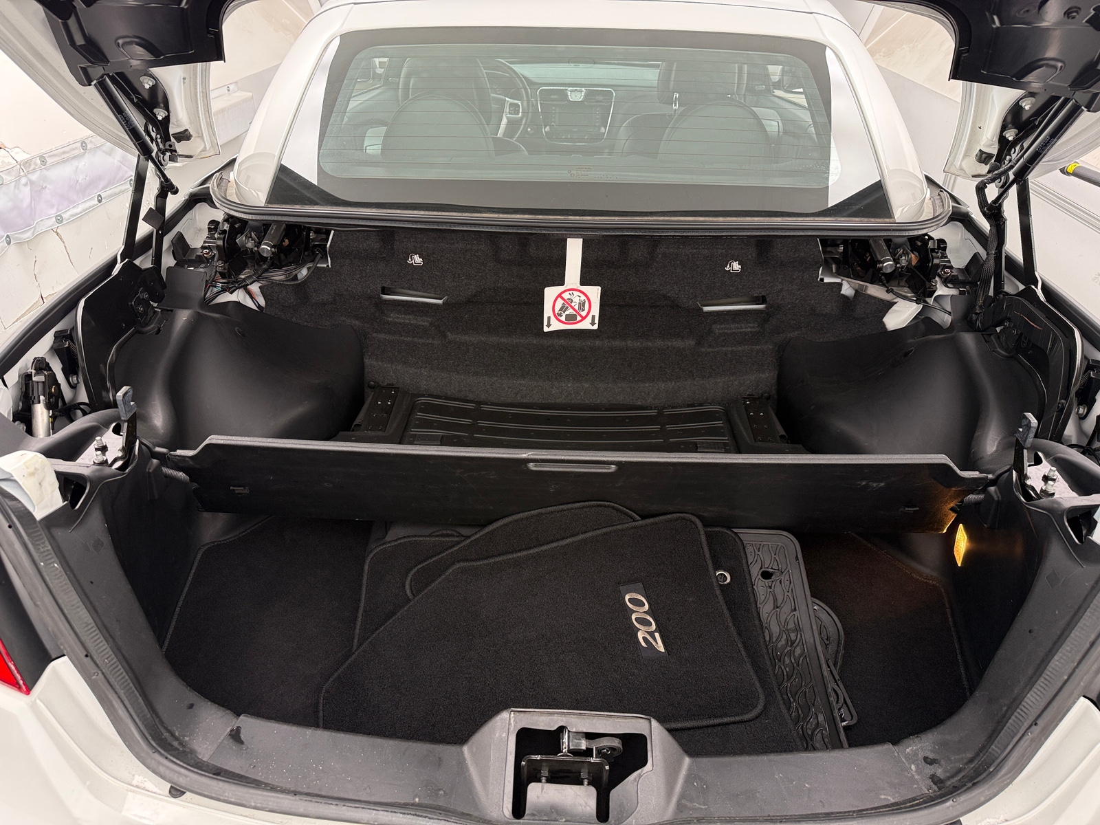 Thumbnail: 2011 Chrysler 200 - 6