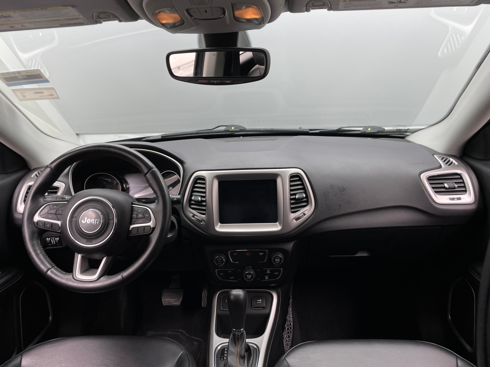 Thumbnail: 2018 Jeep Compass - 3