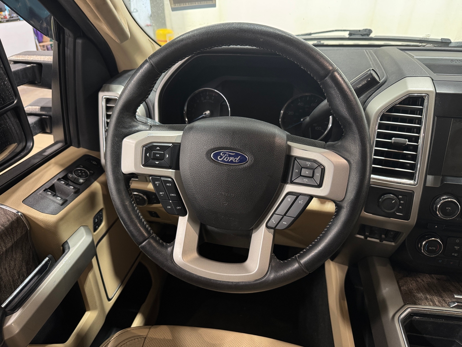 Thumbnail: 2017 Ford Econoline - 4