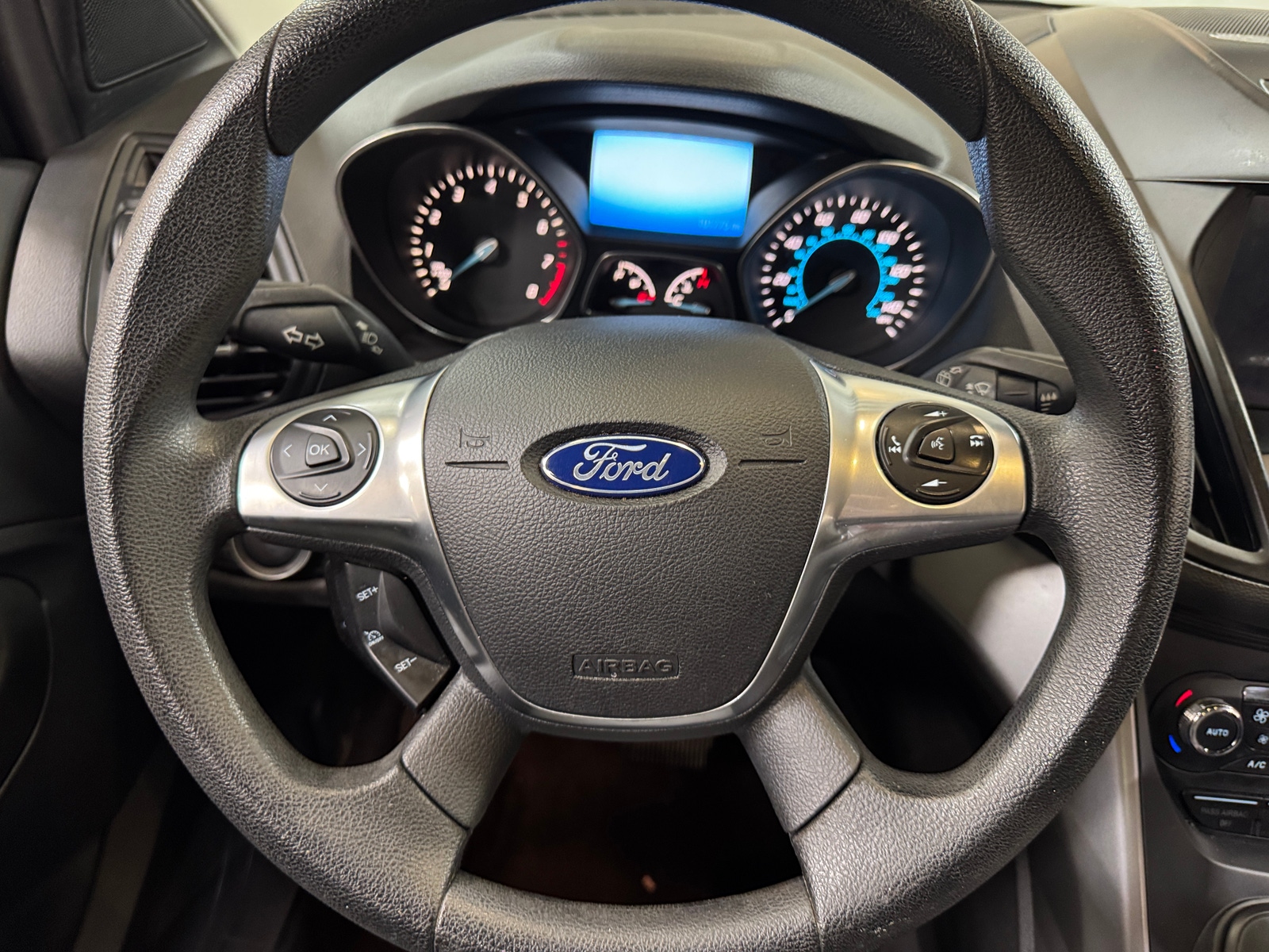 Thumbnail: 2016 Ford Escape - 5