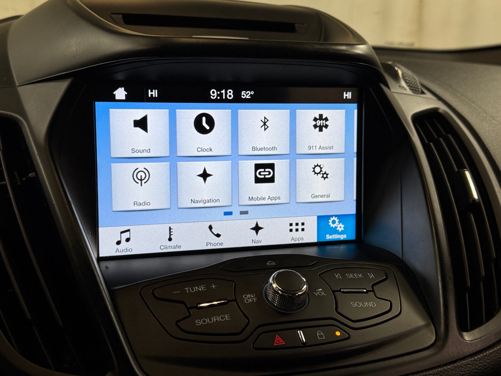 Thumbnail: 2016 Ford Escape - 4