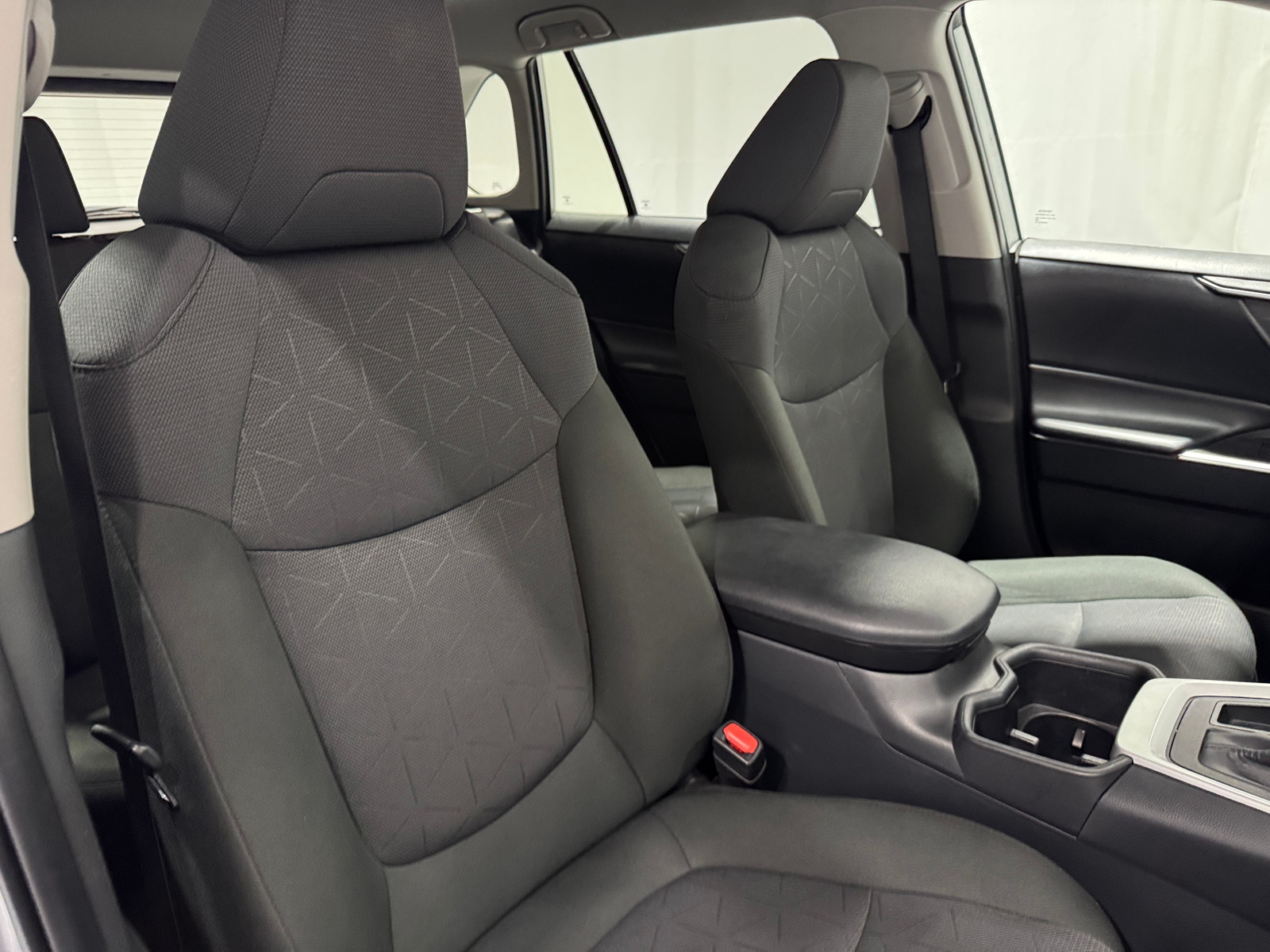 Thumbnail: 2025 Toyota RAV4 - 2