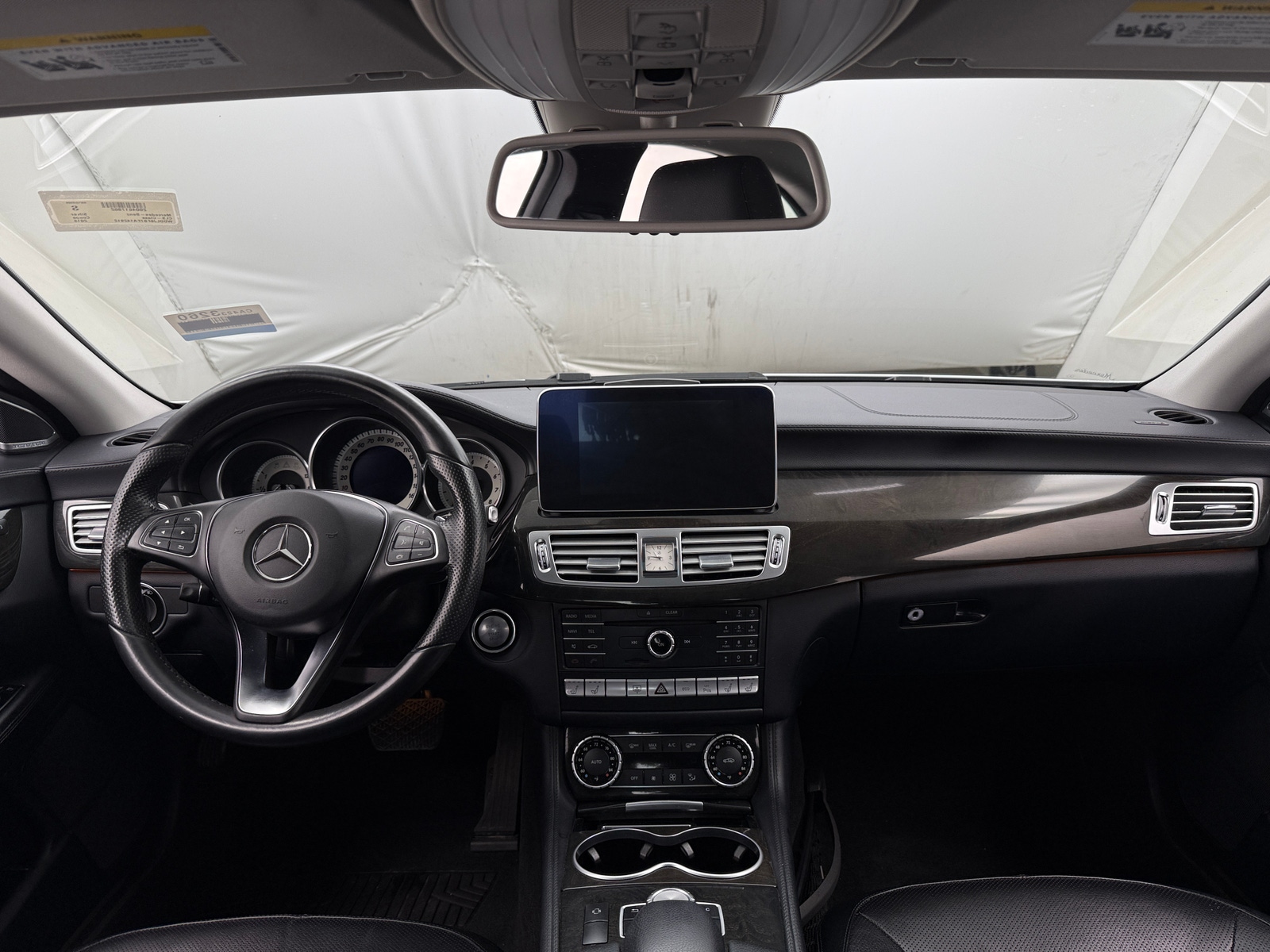 Thumbnail: 2015 Mercedes-Benz CLS - 2