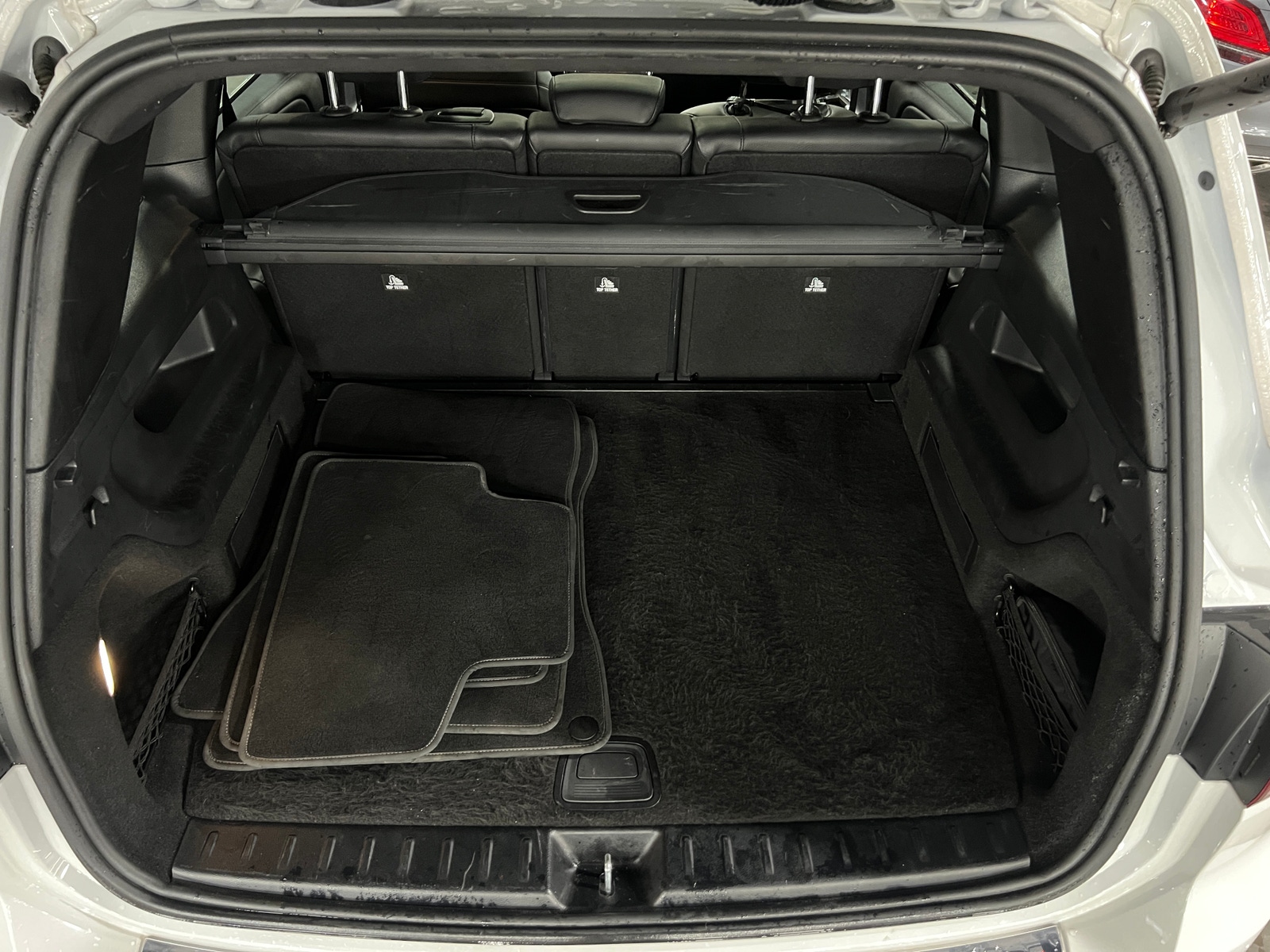 Thumbnail: 2020 Mercedes-Benz GLB - 6