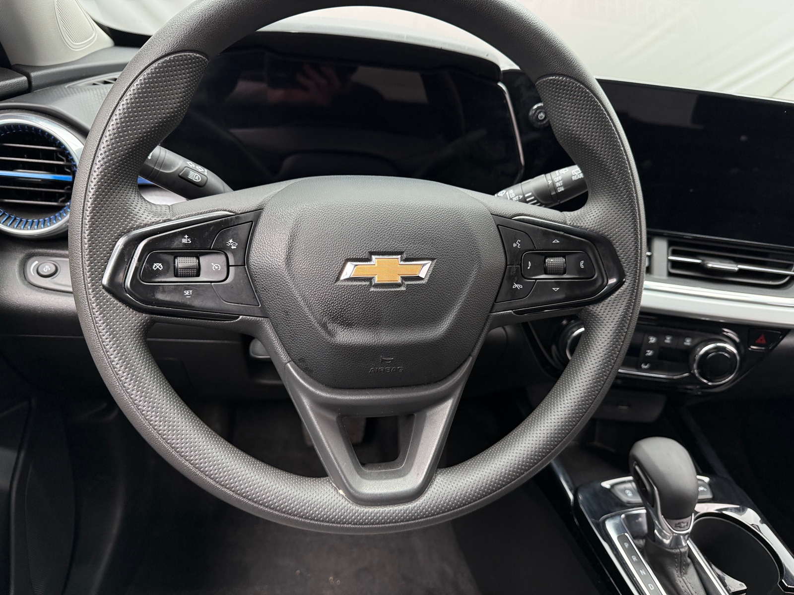 Thumbnail: 2025 Chevrolet Trax - 5