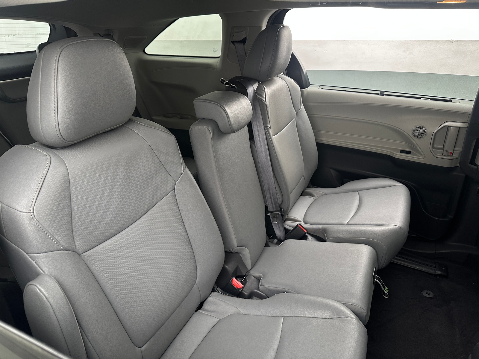 Thumbnail: 2024 Toyota Sienna - 5