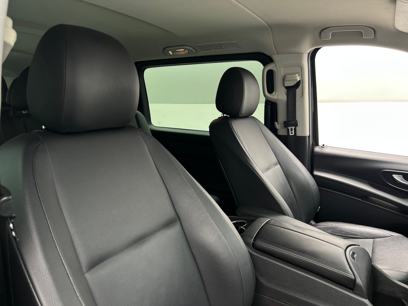 Thumbnail: 2018 Mercedes-Benz Metris - 2