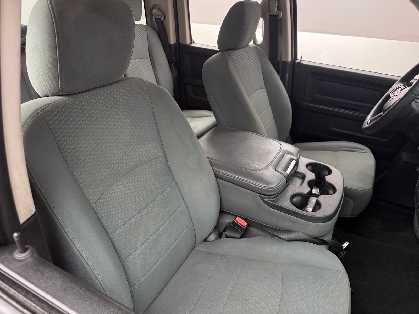 Thumbnail: 2019 RAM 1500 Classic - 2