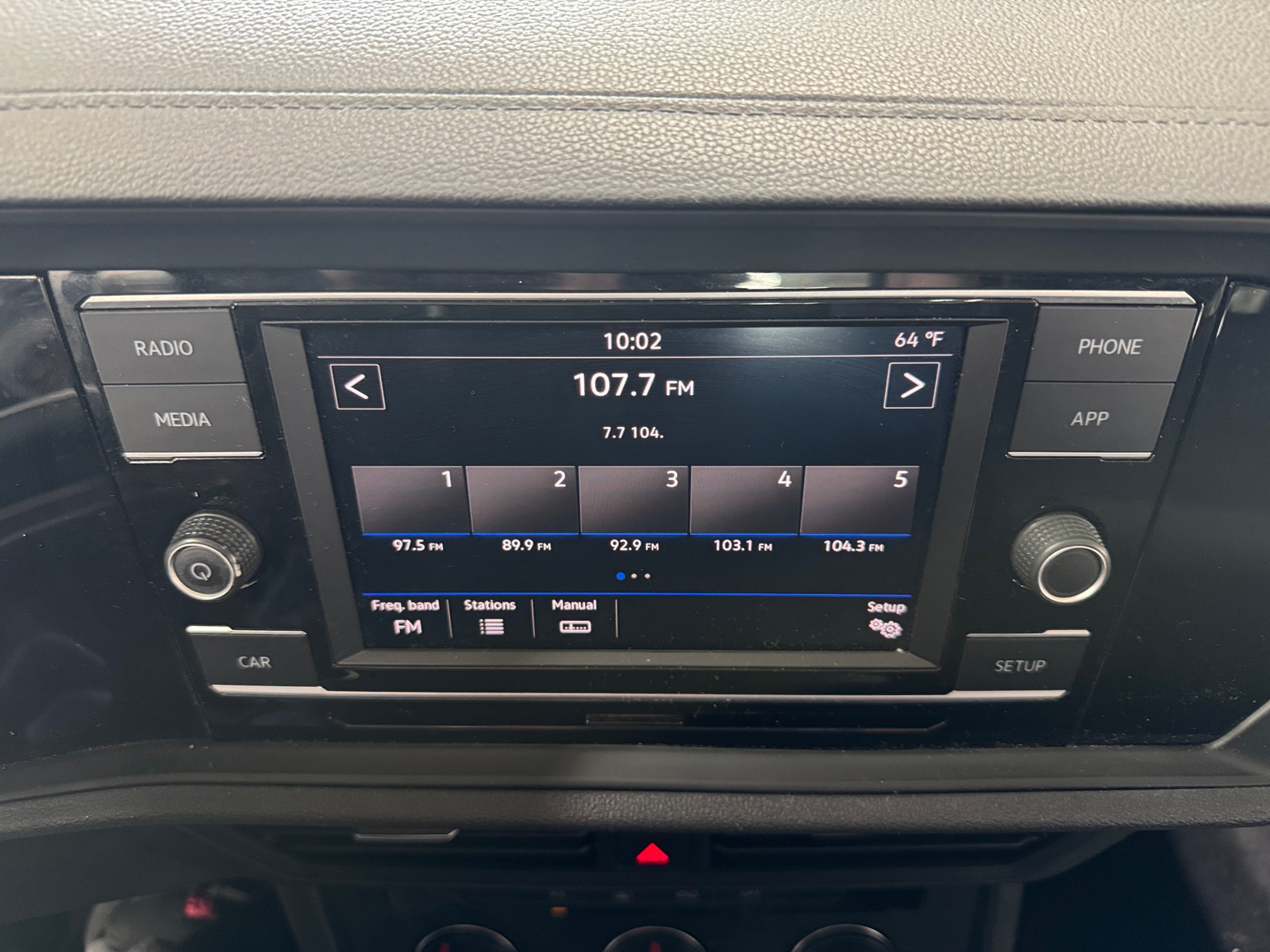 Thumbnail: 2019 Volkswagen Jetta - 4