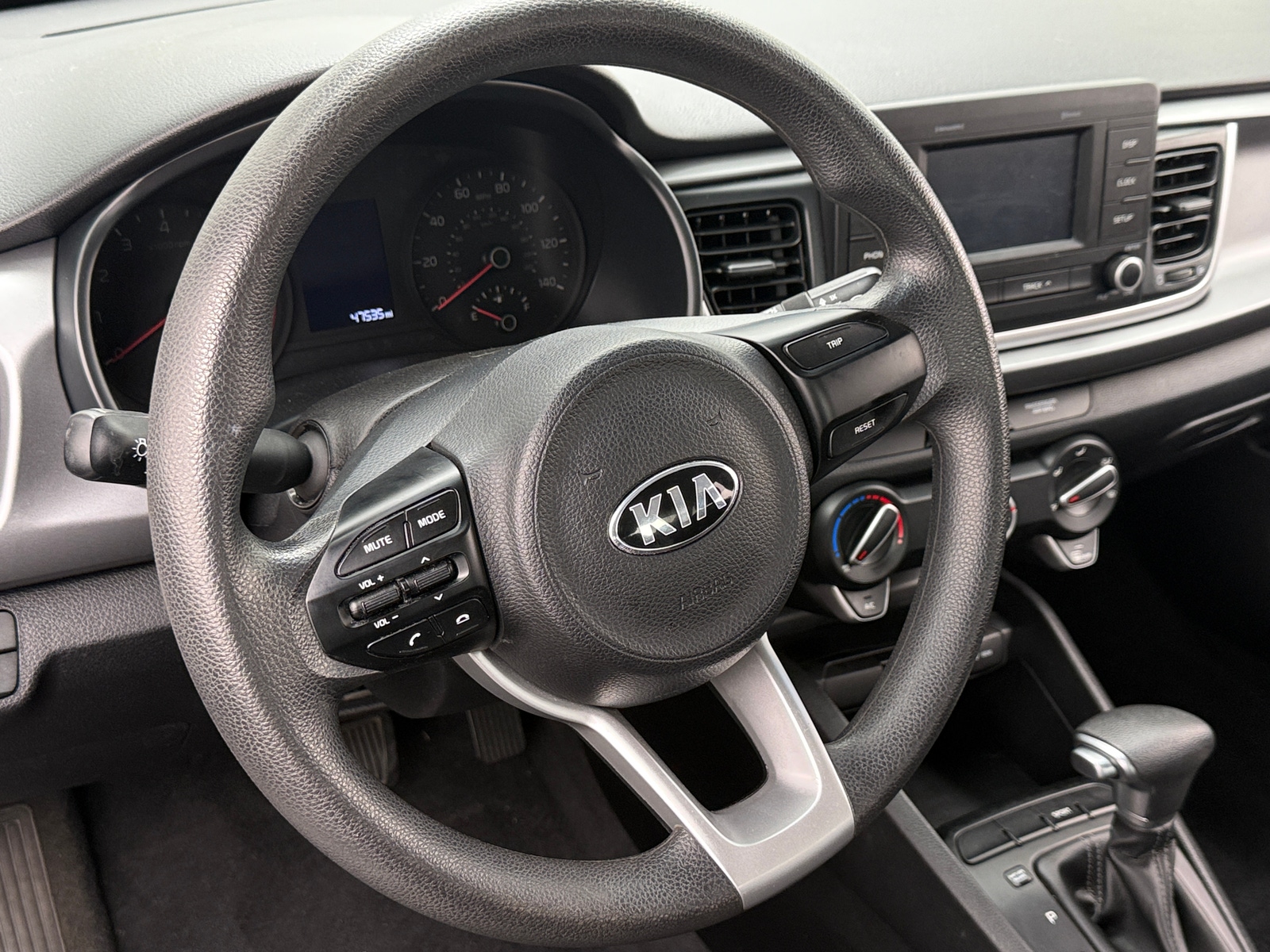Thumbnail: 2019 Kia Rio - 5