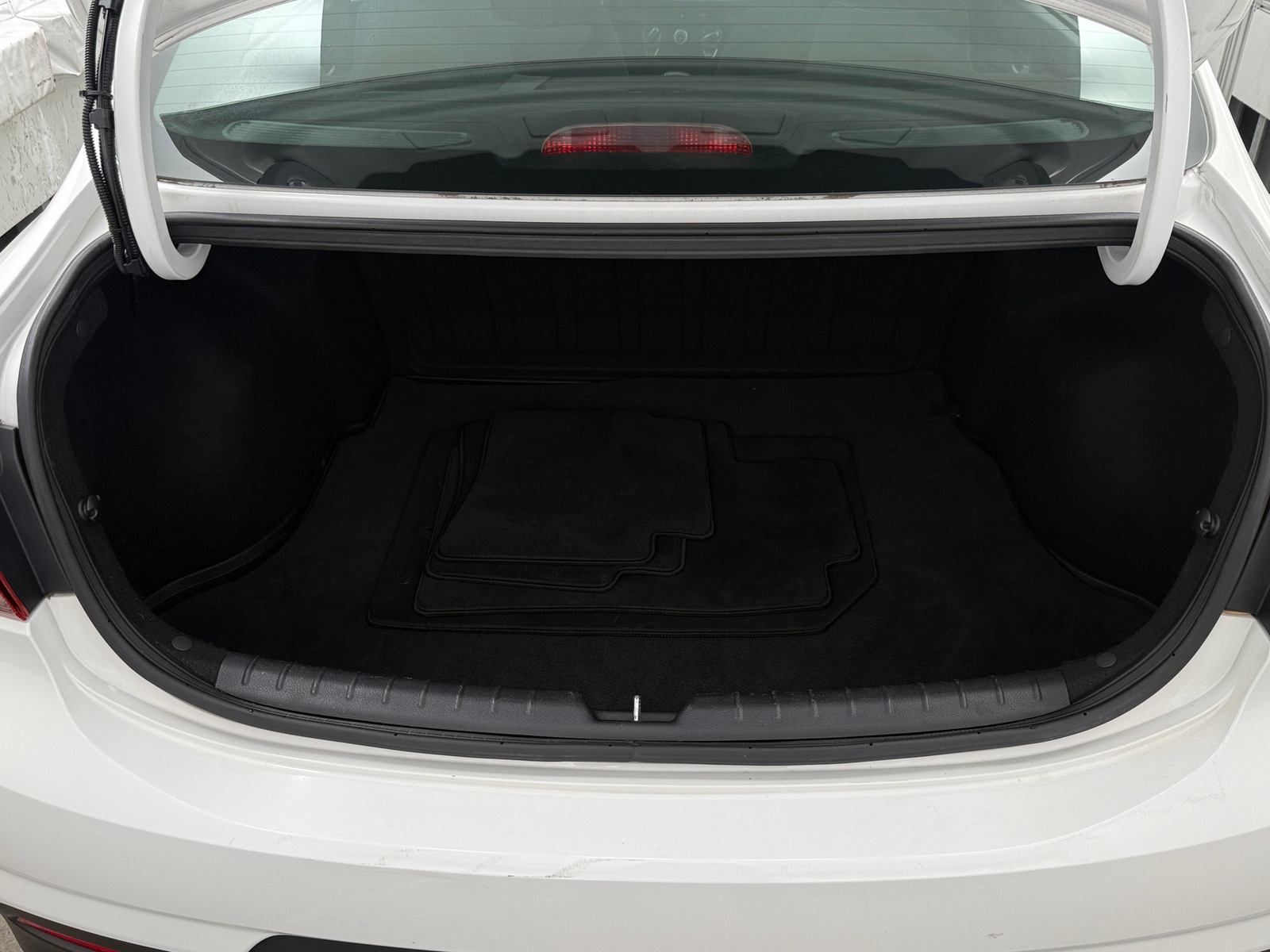 Thumbnail: 2019 Kia Rio - 7