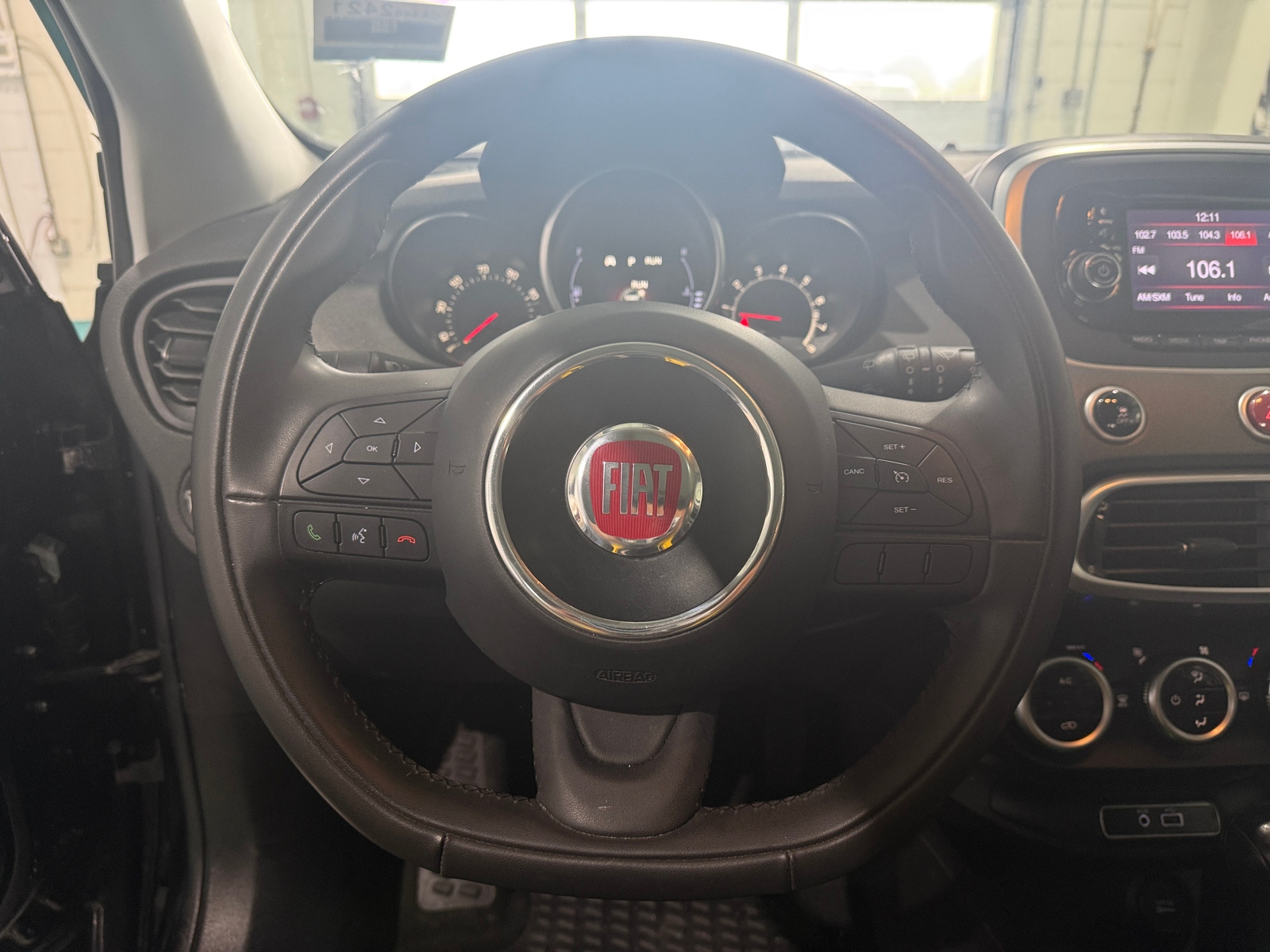 Thumbnail: 2017 Fiat 500X - 5