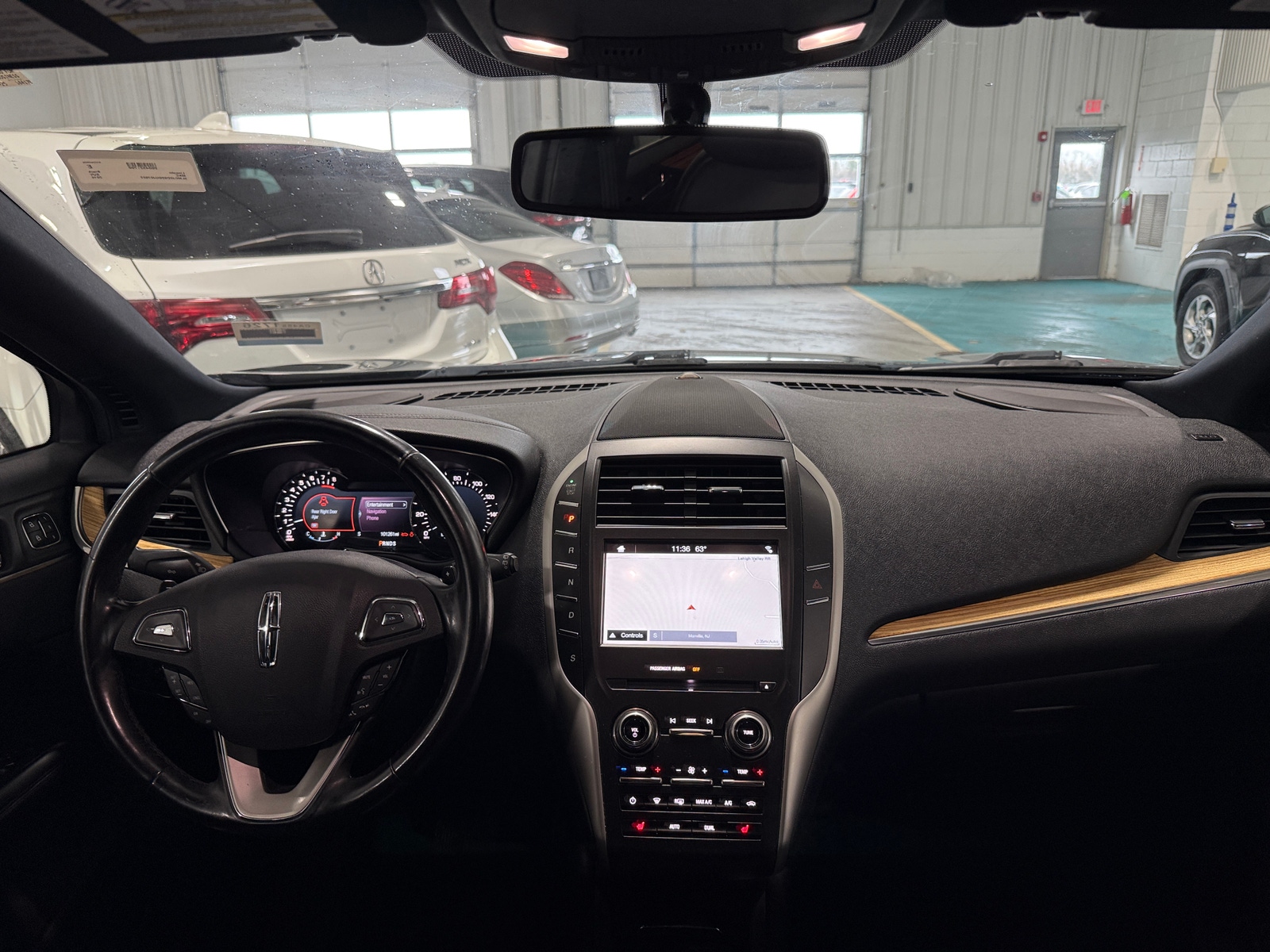 Thumbnail: 2016 Lincoln MKC - 2