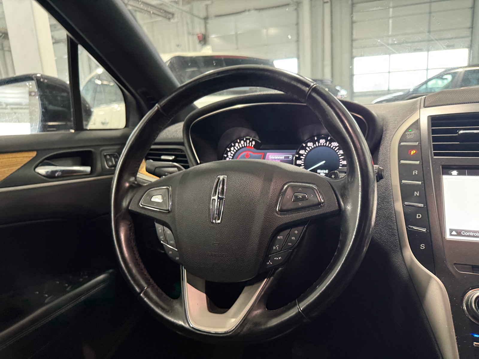 Thumbnail: 2016 Lincoln MKC - 4