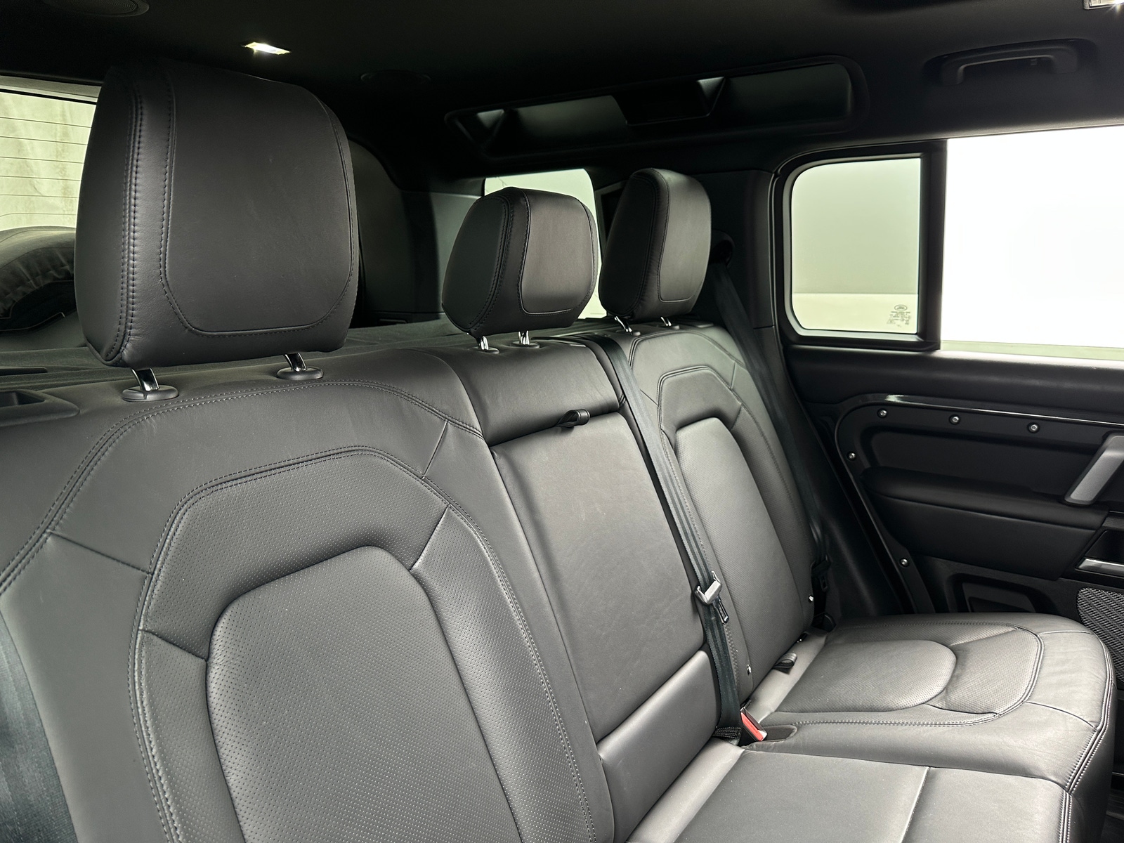 Thumbnail: 2024 Land Rover Defender - 5