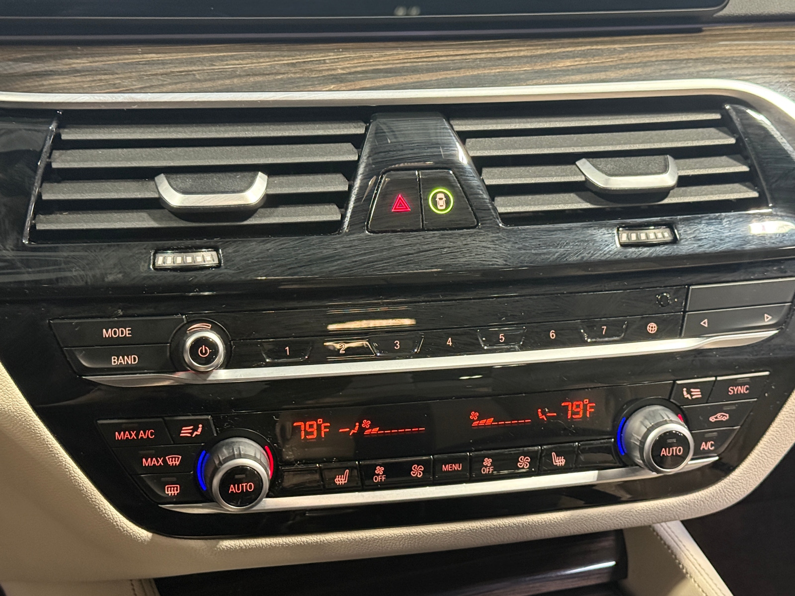 Thumbnail: 2021 BMW 5 Series - 3