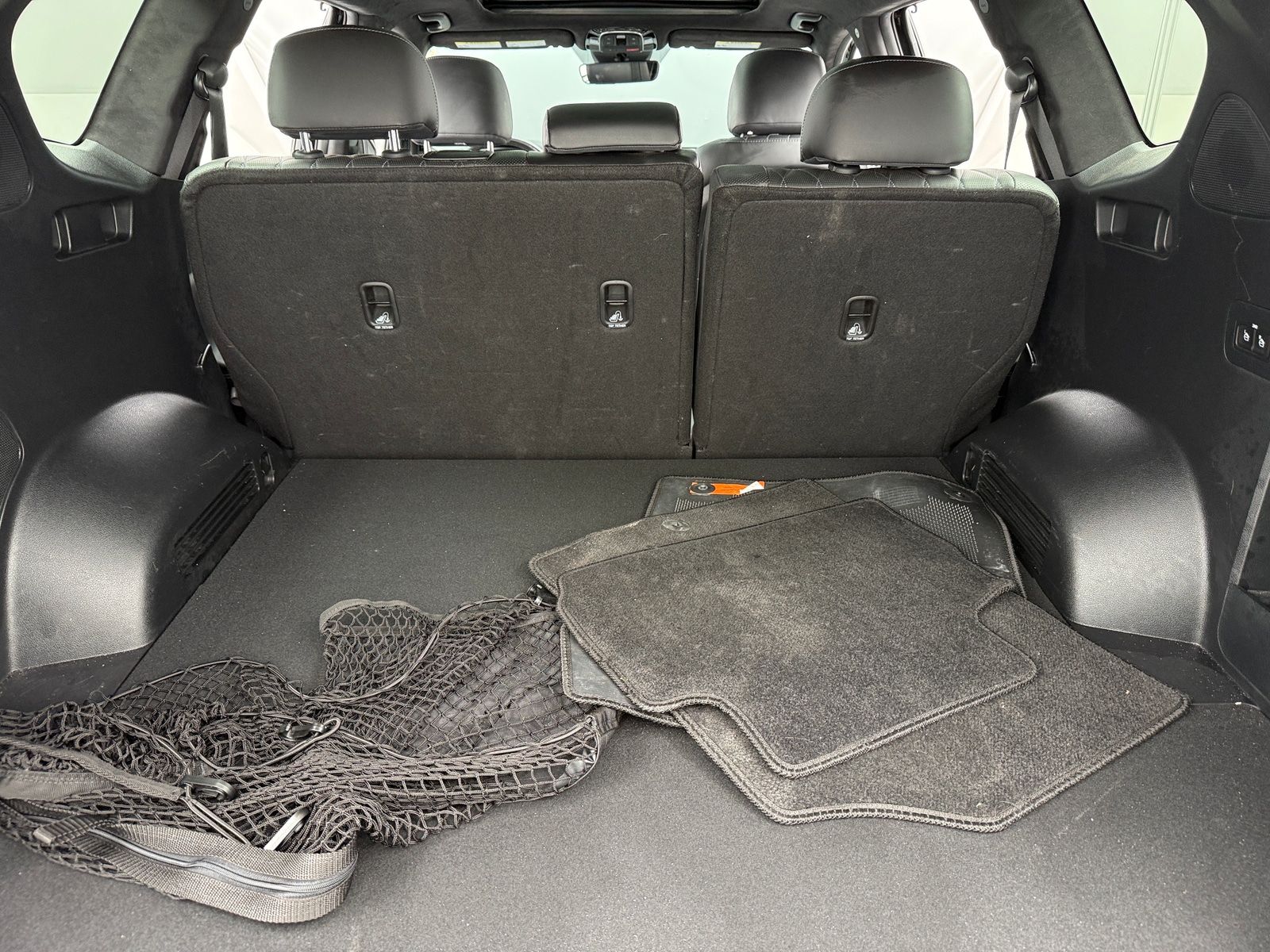 Thumbnail: 2023 Hyundai Santa Fe - 6