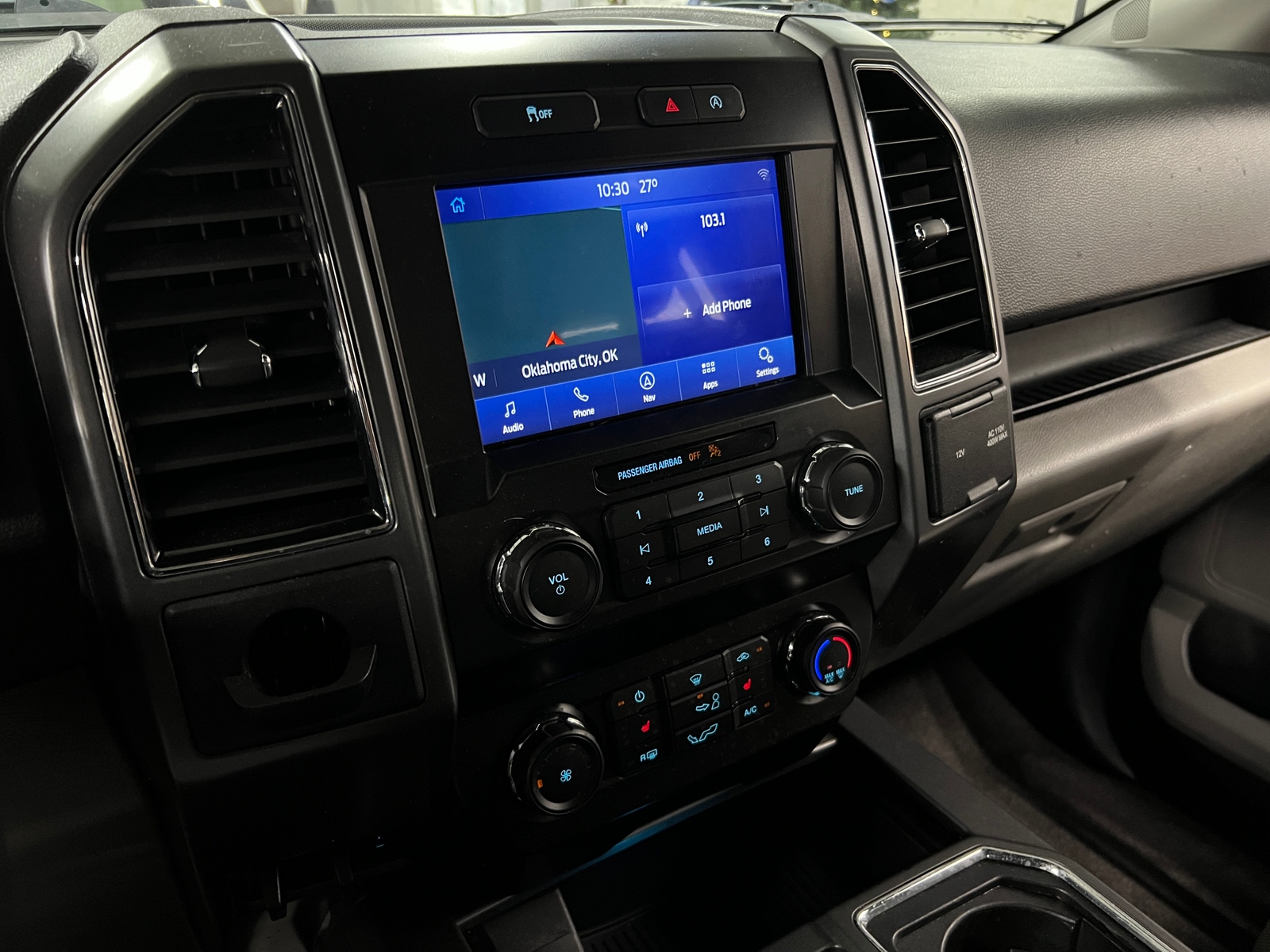 Thumbnail: 2019 Ford Econoline - 4