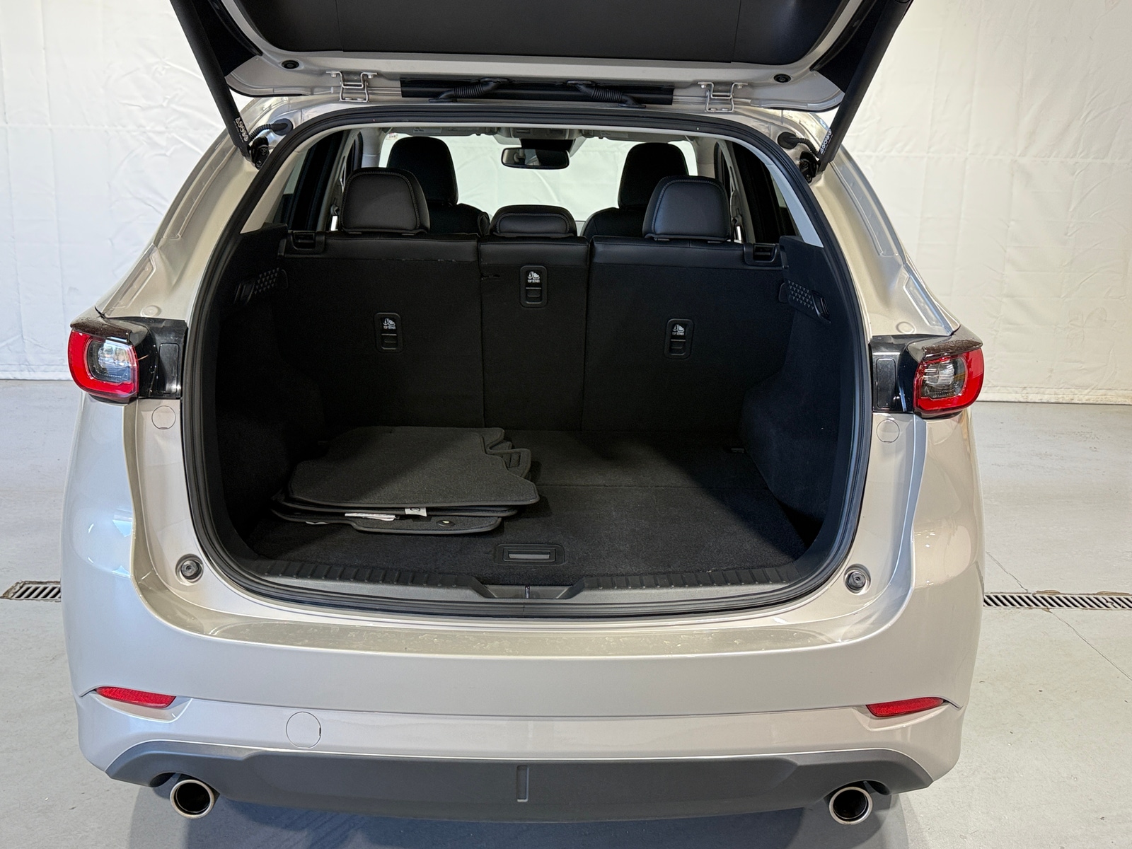 Thumbnail: 2025 Mazda CX-5 - 6