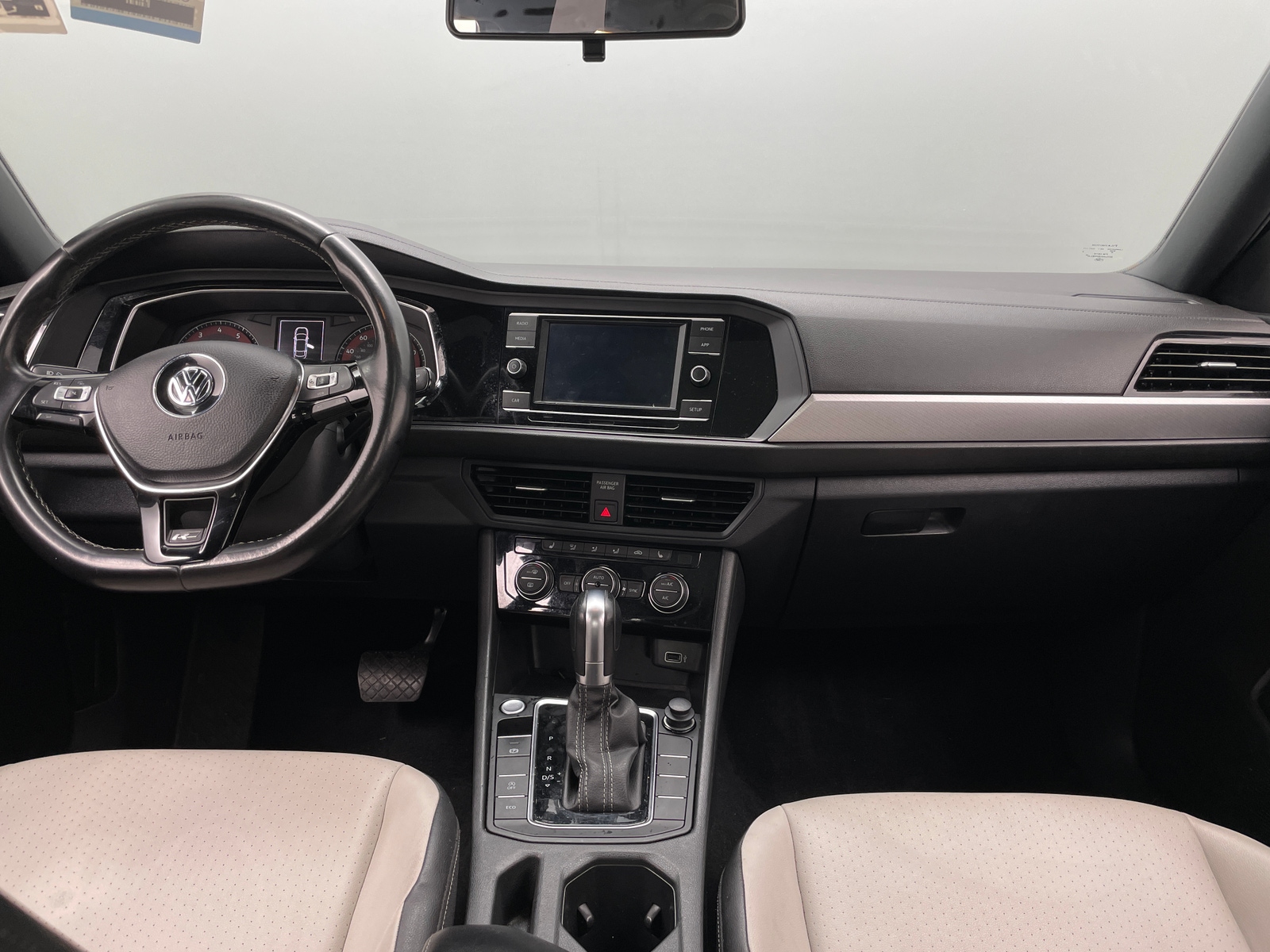 Thumbnail: 2019 Volkswagen Jetta - 2