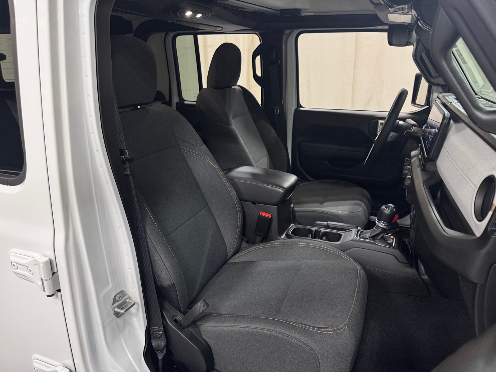 Thumbnail: 2025 Jeep Gladiator - 2