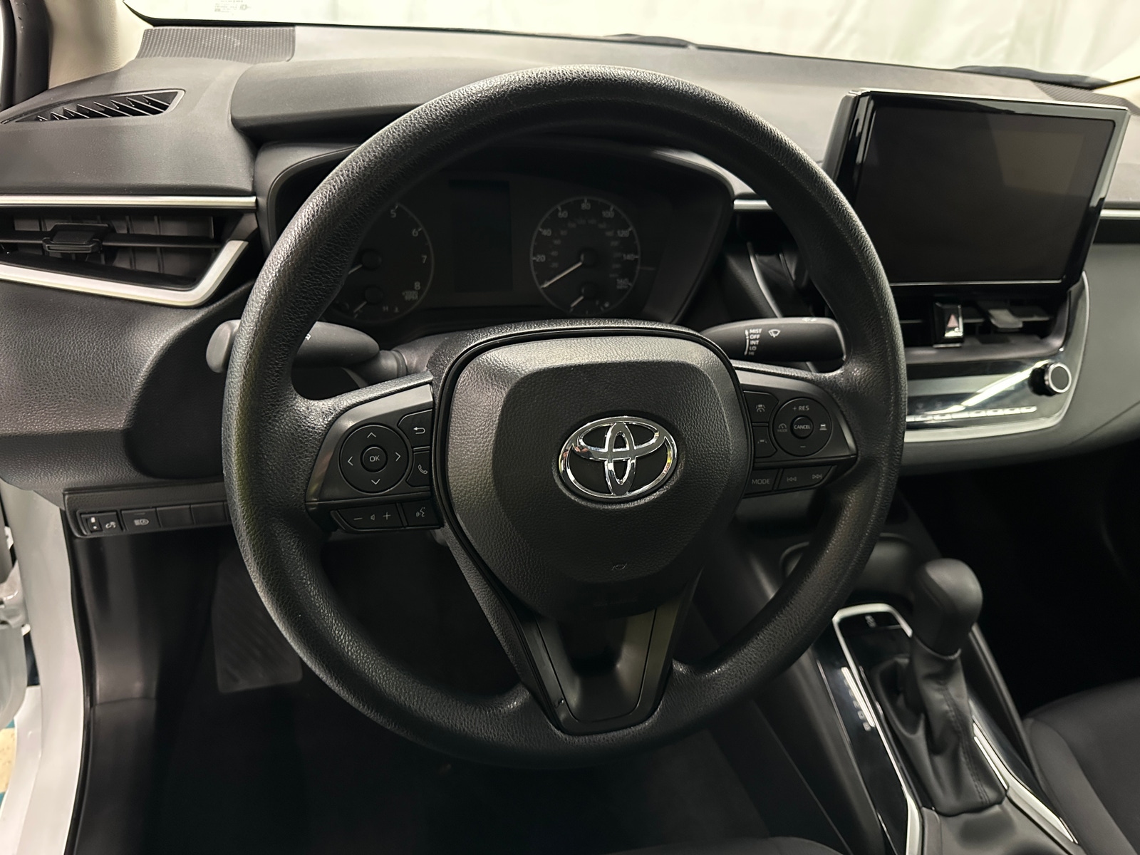 Thumbnail: 2025 Toyota Corolla - 5