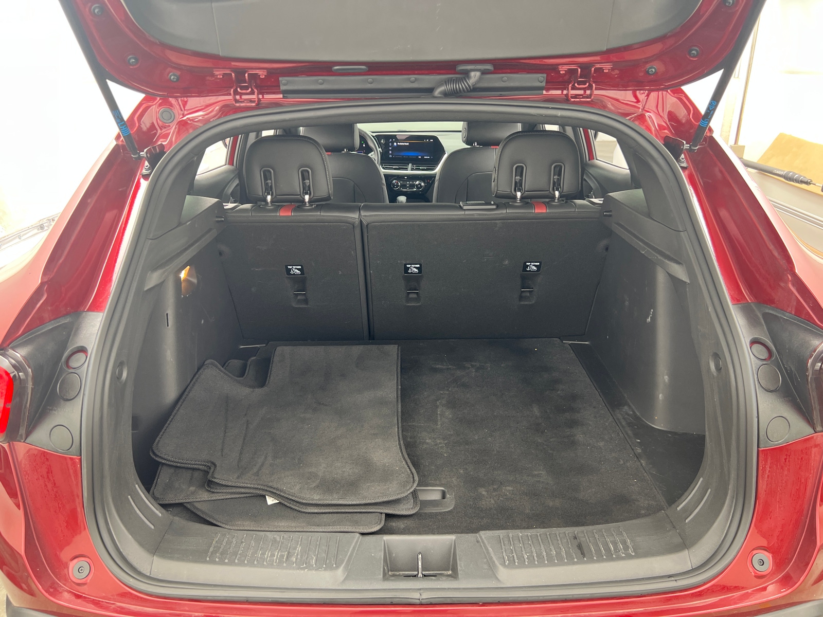 Thumbnail: 2025 Chevrolet Trax - 6