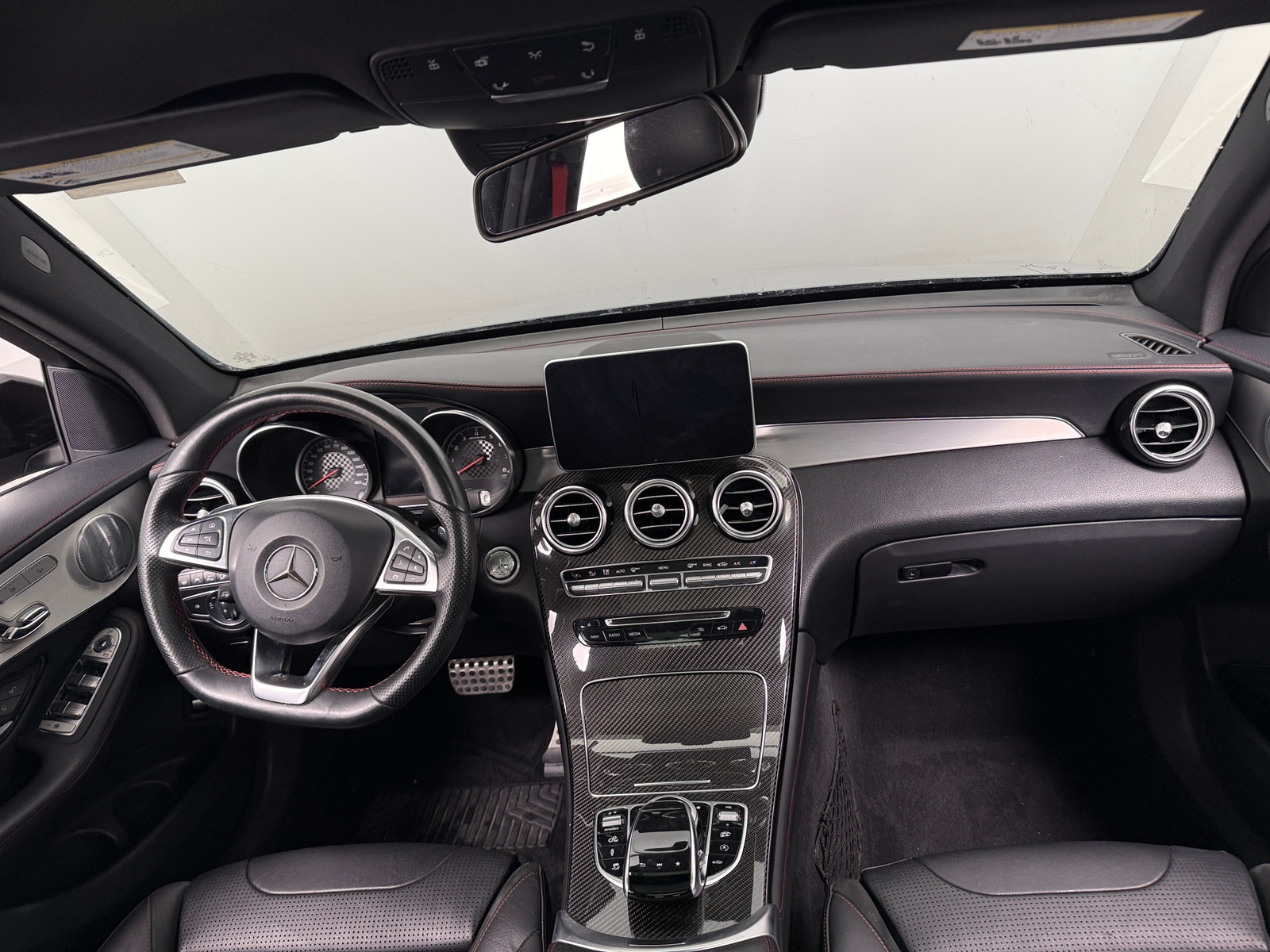 Thumbnail: 2019 Mercedes-Benz GLC - 2