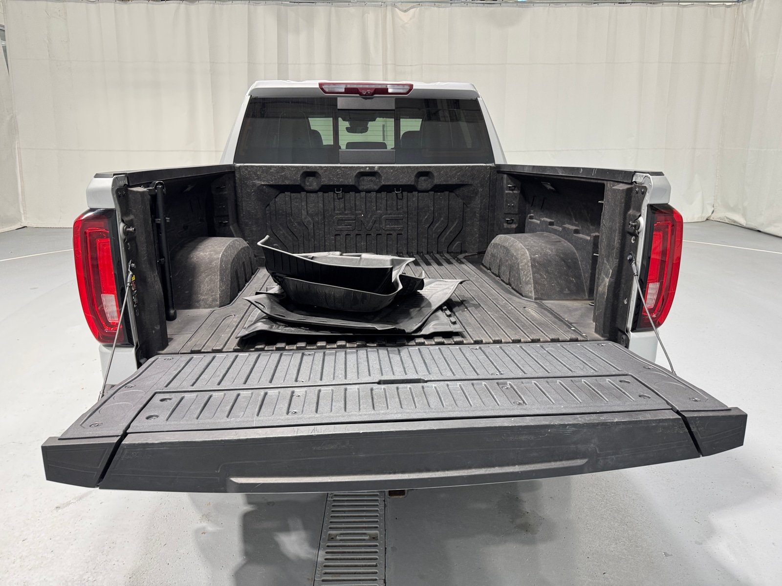 Thumbnail: 2022 GMC Sierra 1500 - 6