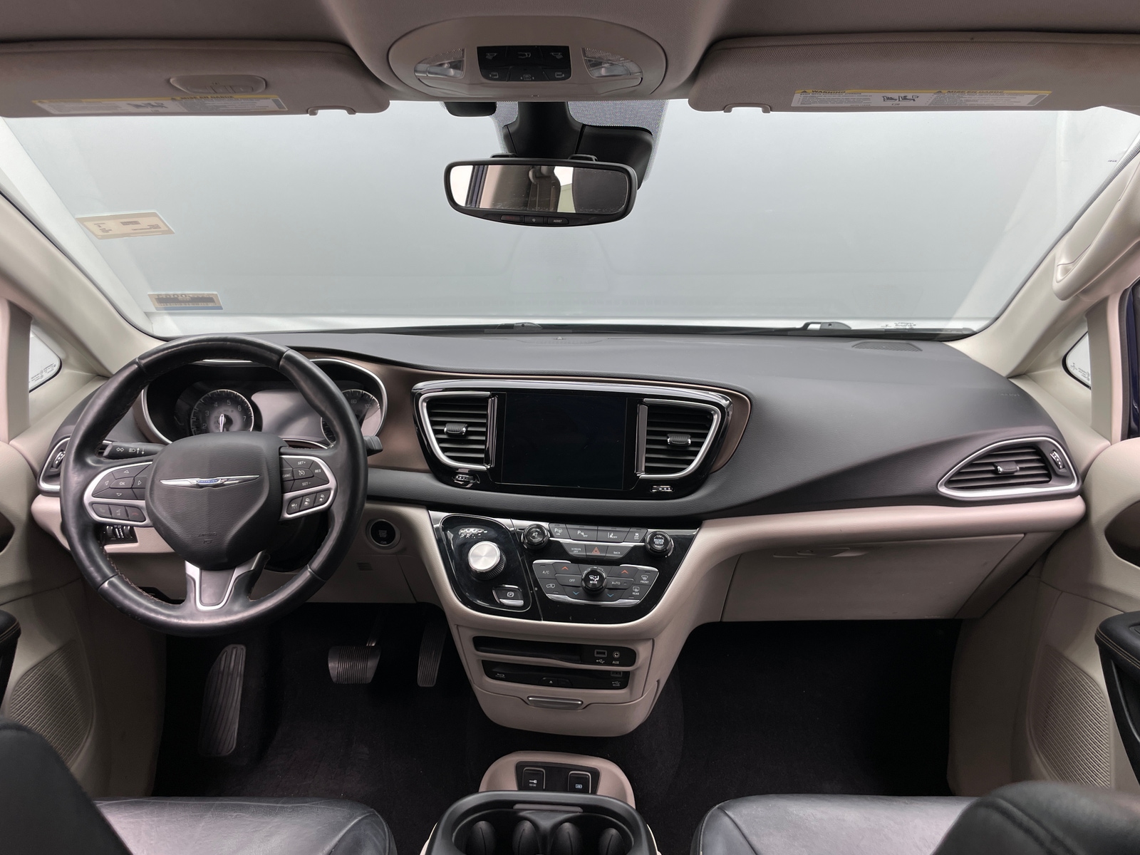 Thumbnail: 2017 Chrysler Pacifica - 2