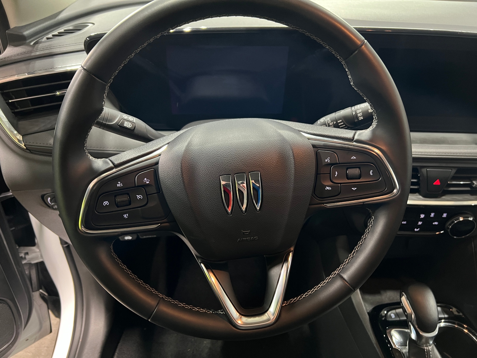 Thumbnail: 2025 Buick Encore GX - 5