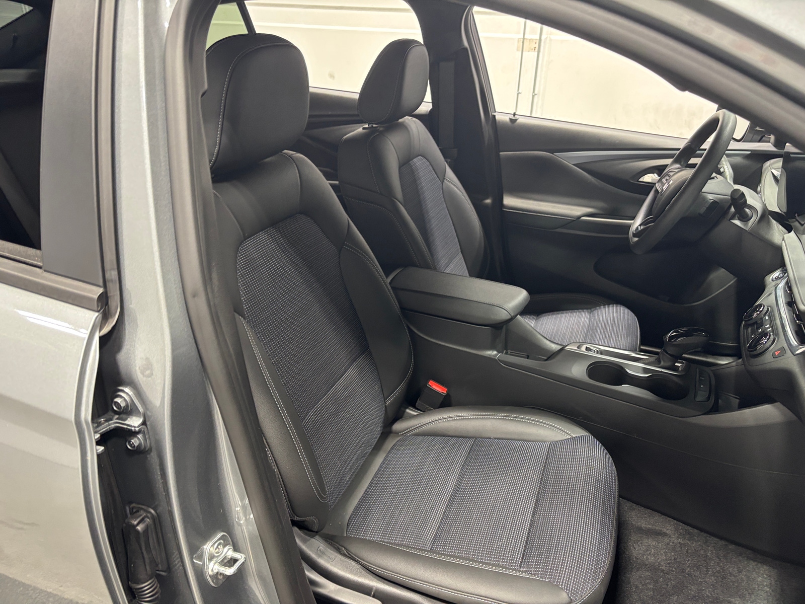 Thumbnail: 2025 Buick Envista - 2