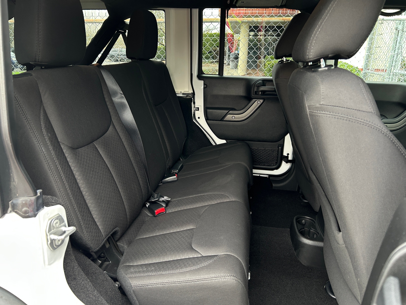 Thumbnail: 2017 Jeep Wrangler - 6