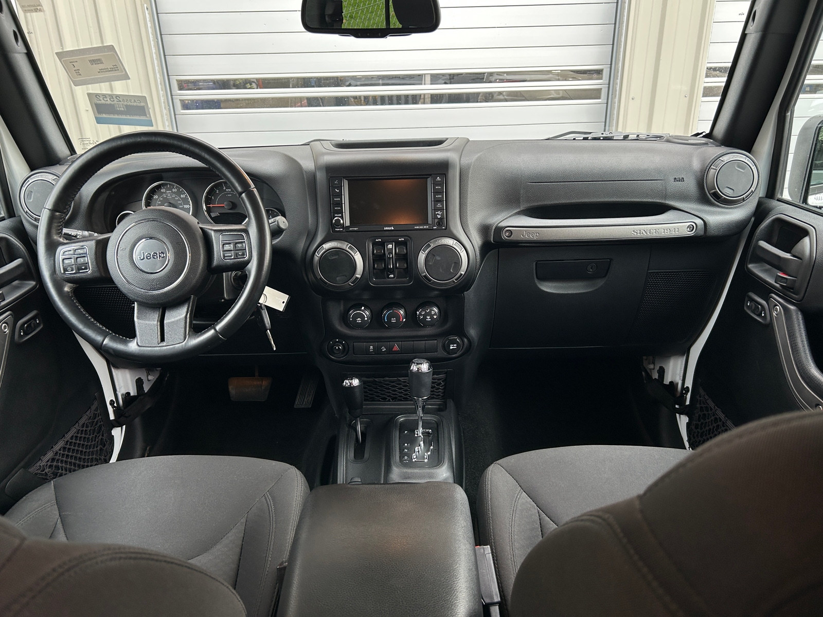 Thumbnail: 2017 Jeep Wrangler - 3