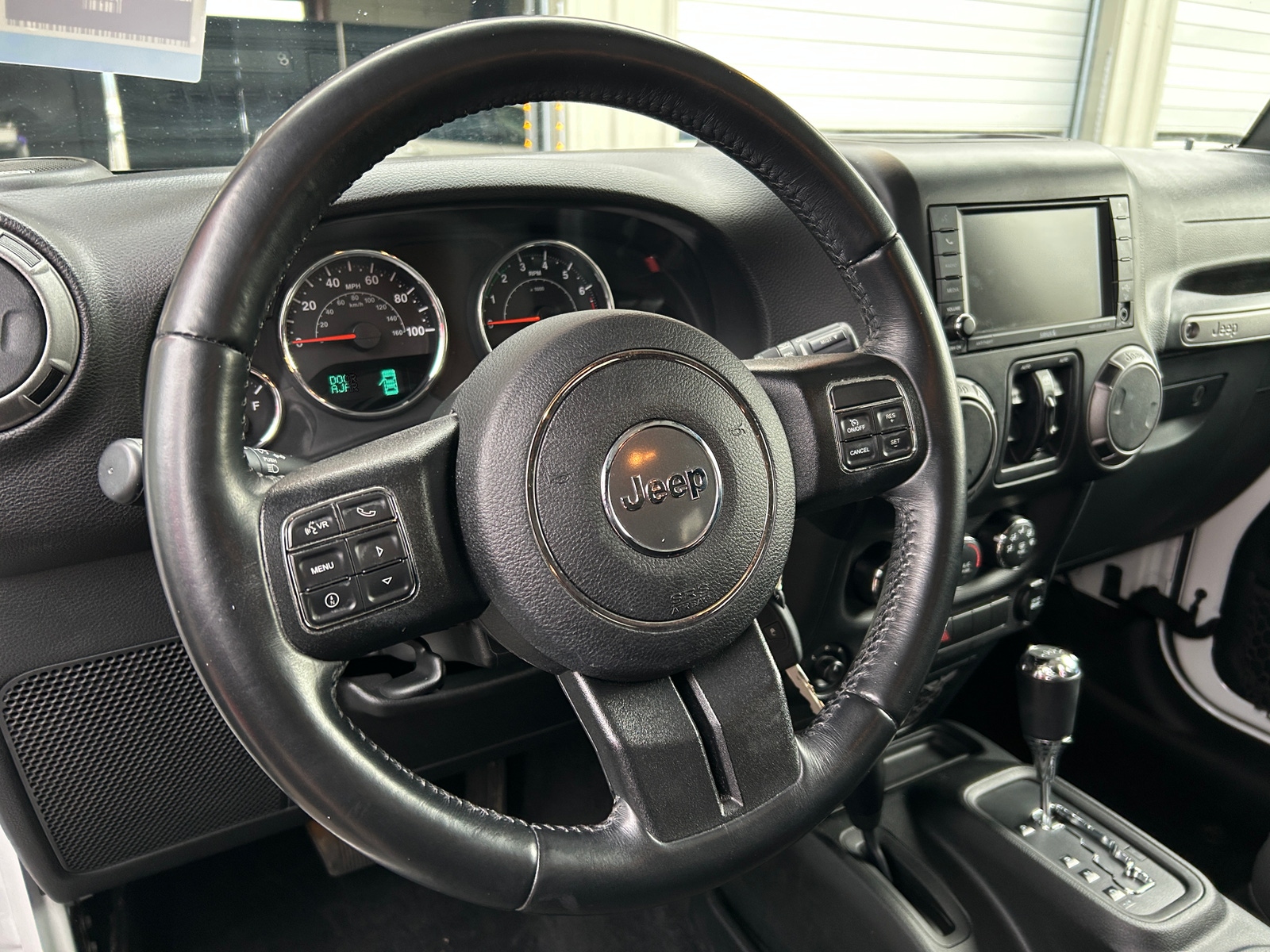 Thumbnail: 2017 Jeep Wrangler - 5