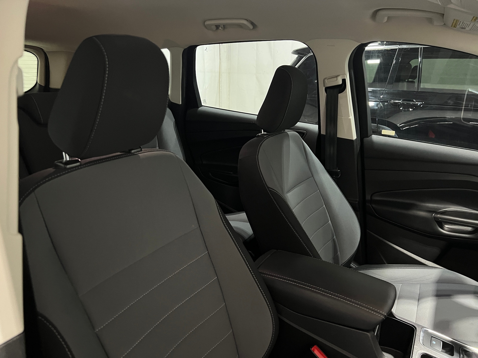 Thumbnail: 2019 Ford Escape - 2