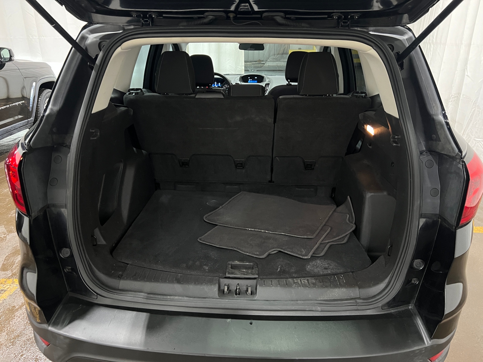 Thumbnail: 2019 Ford Escape - 7