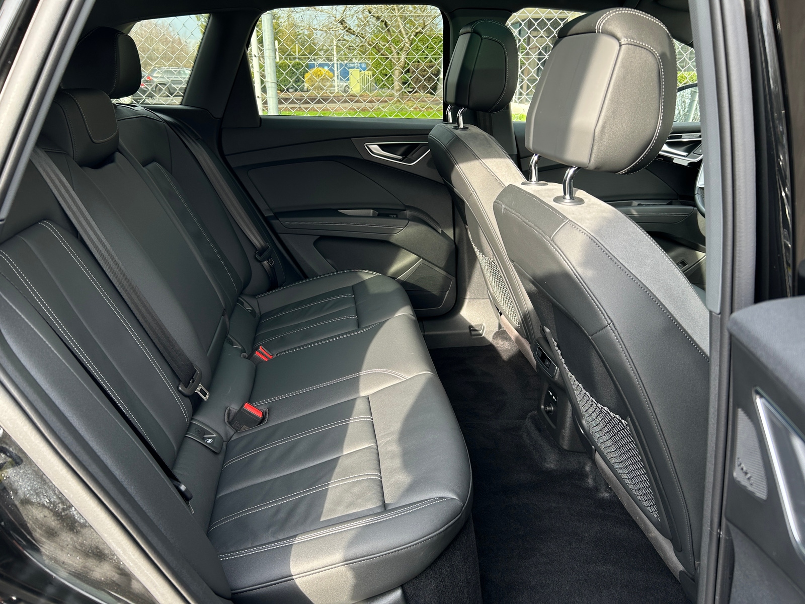 Thumbnail: 2023 Audi Q4 e-tron - 5